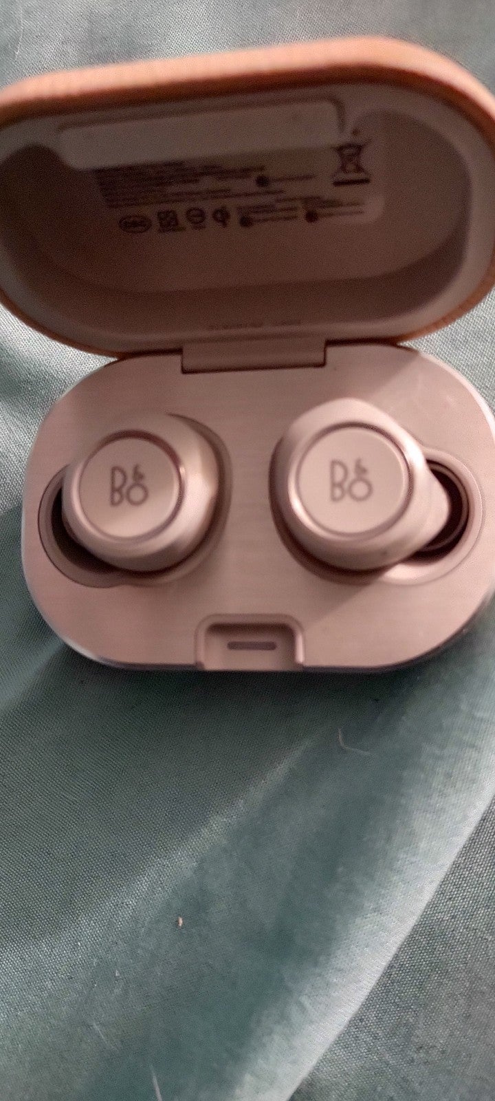 bang and olufsen ear buds grey