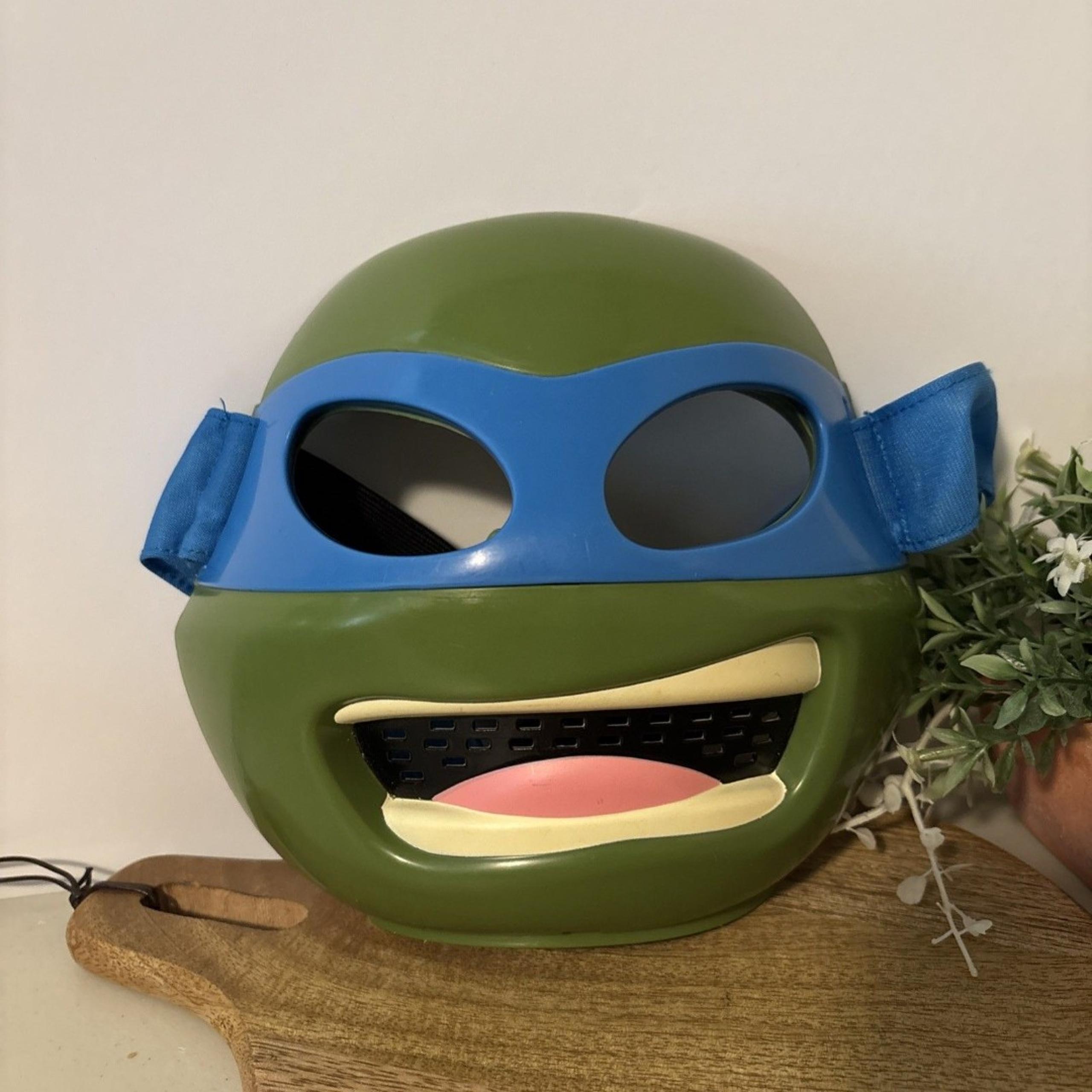 Vintage 2013 Mutant Ninja Turtles Leaonardo Blue Face Mask  Adjustable Scratches