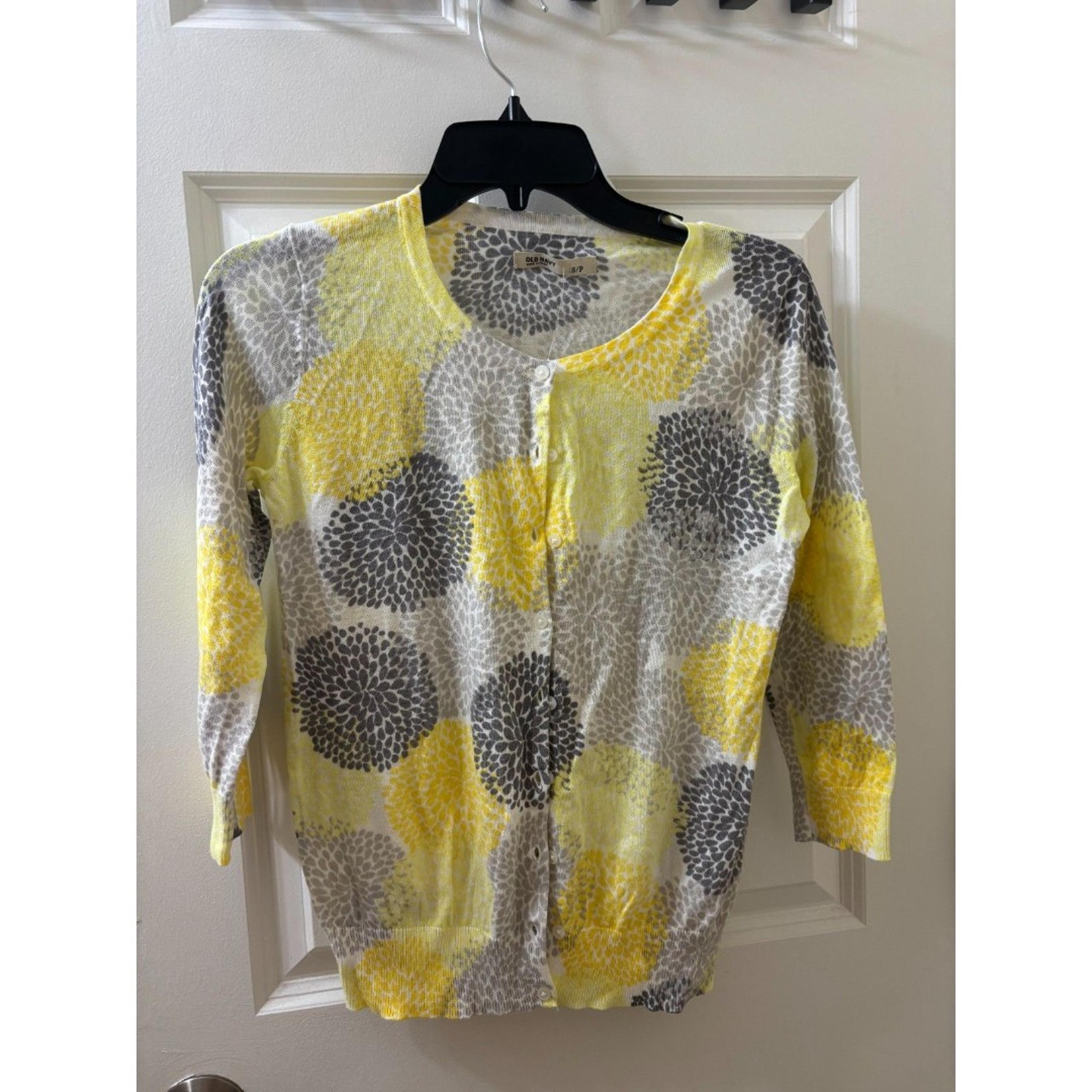 Old Navy Sweater Women S/P Floral Cardigan Button Front Cozy Capsule Boho