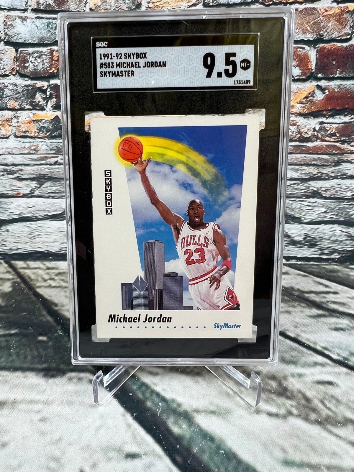 1991 SKYBOX SKYMASTER #583 MICHAEL JORDAN BULLS HOF SGC 9.5