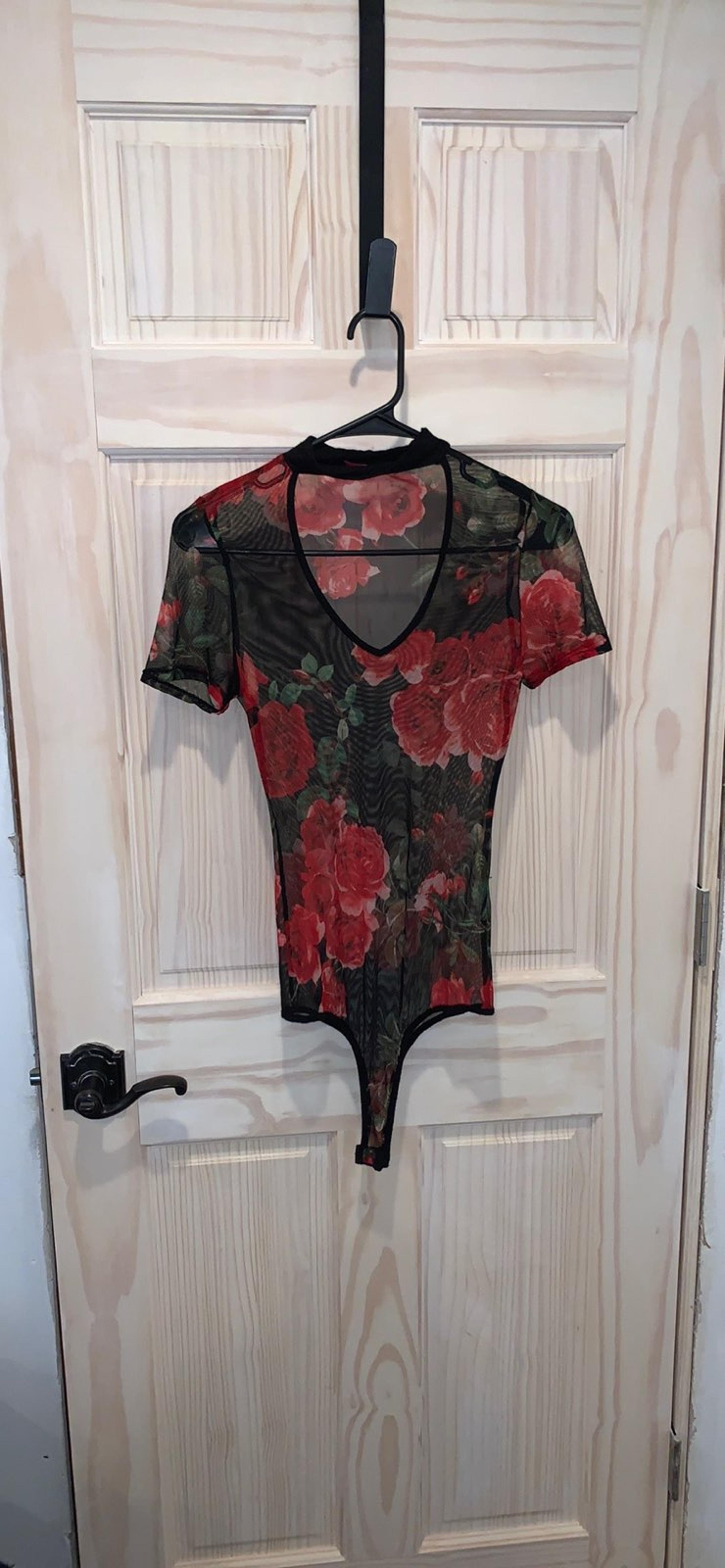 Floral body suit size large