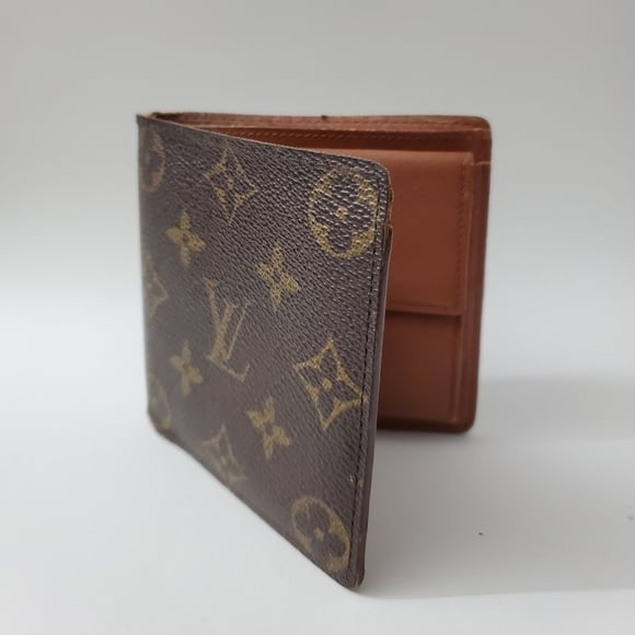 Authentic Louis Vuitton Men’s Wallet