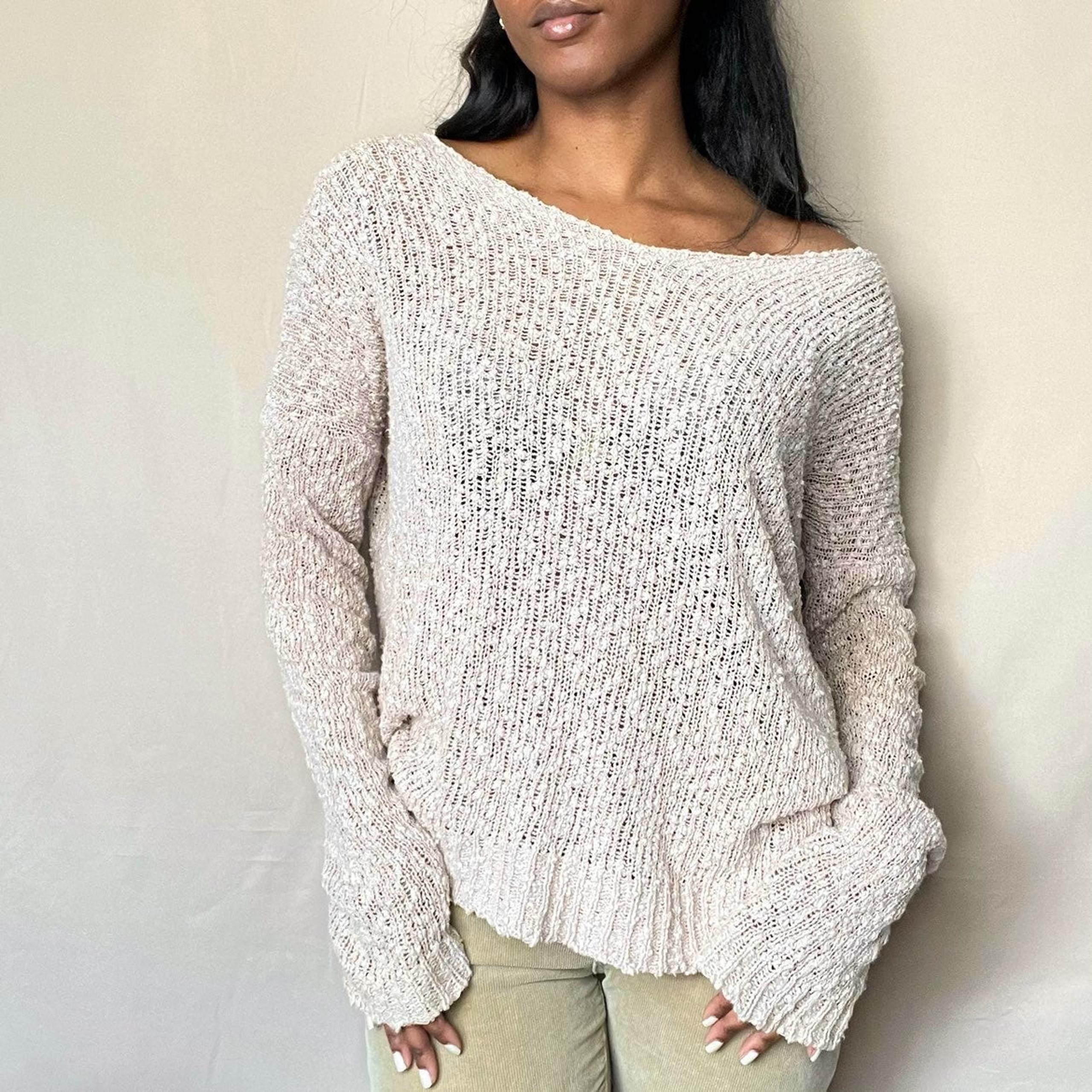 Brandy Melville Champagne Pink Scoop Neck Knitted Light Sweater