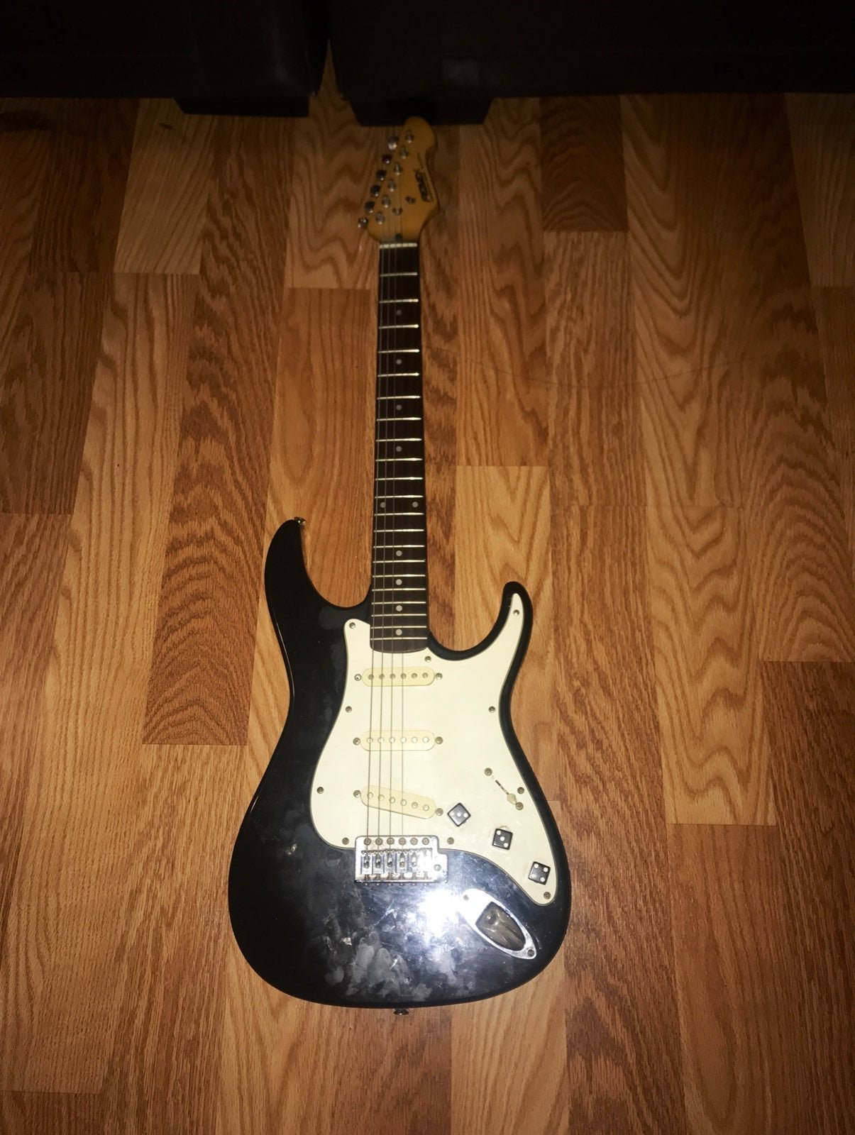 Peavy raptor electric guitar