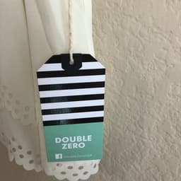 Item photo preview #3