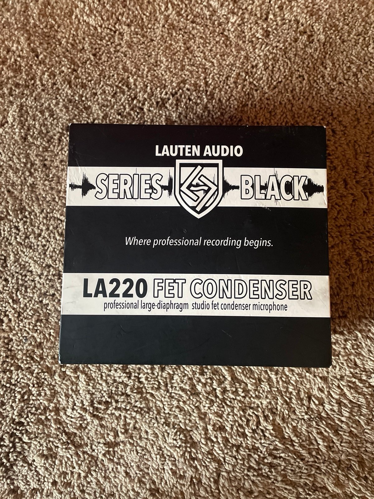 LA220 Fet Condenser Pro Large-Diaphragm Studio Microphone