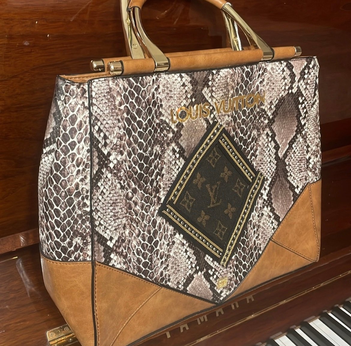 Gorgeously beautiful bag