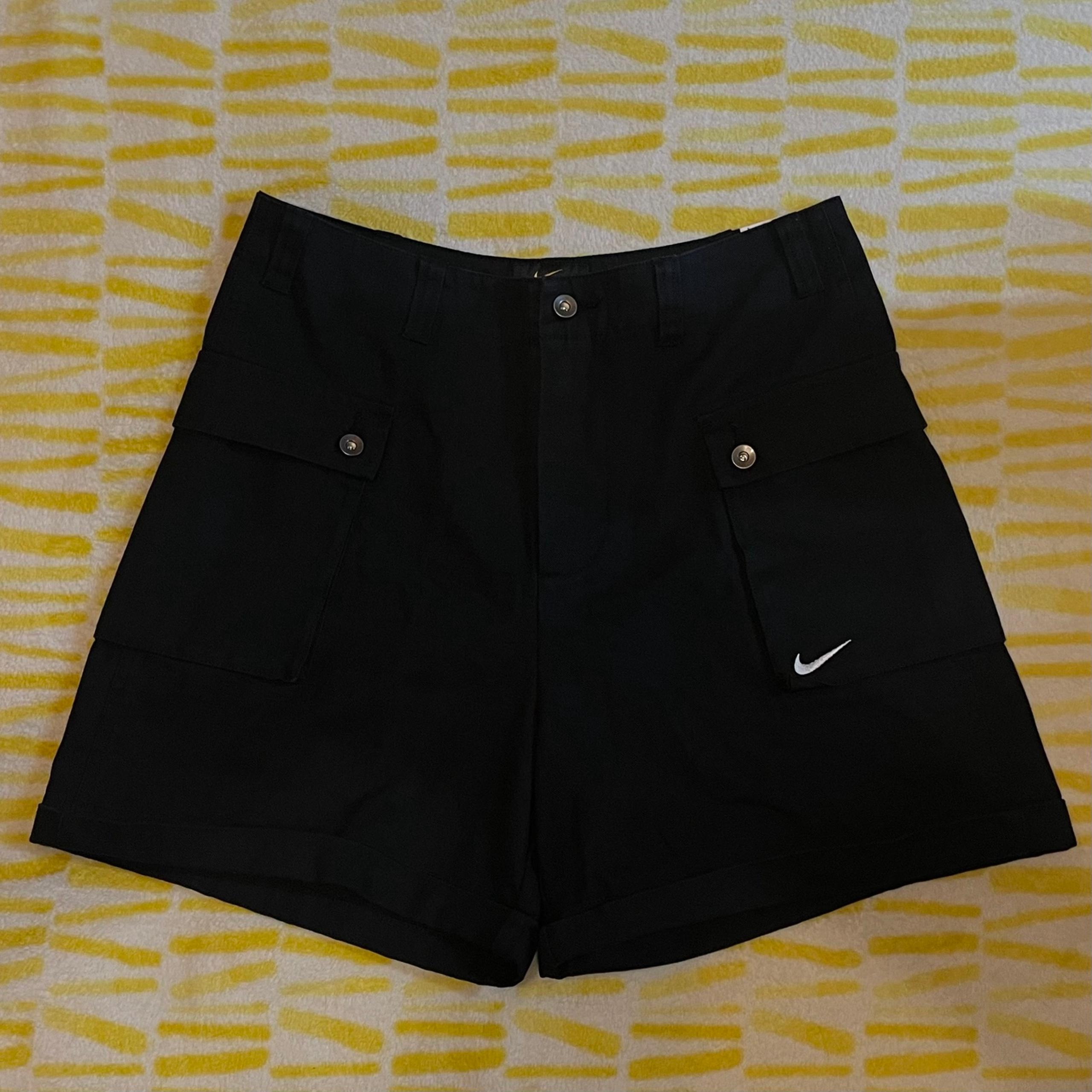 NWT Nike Woven P44 Cargo Shorts - Black/White - Mens Sz 30