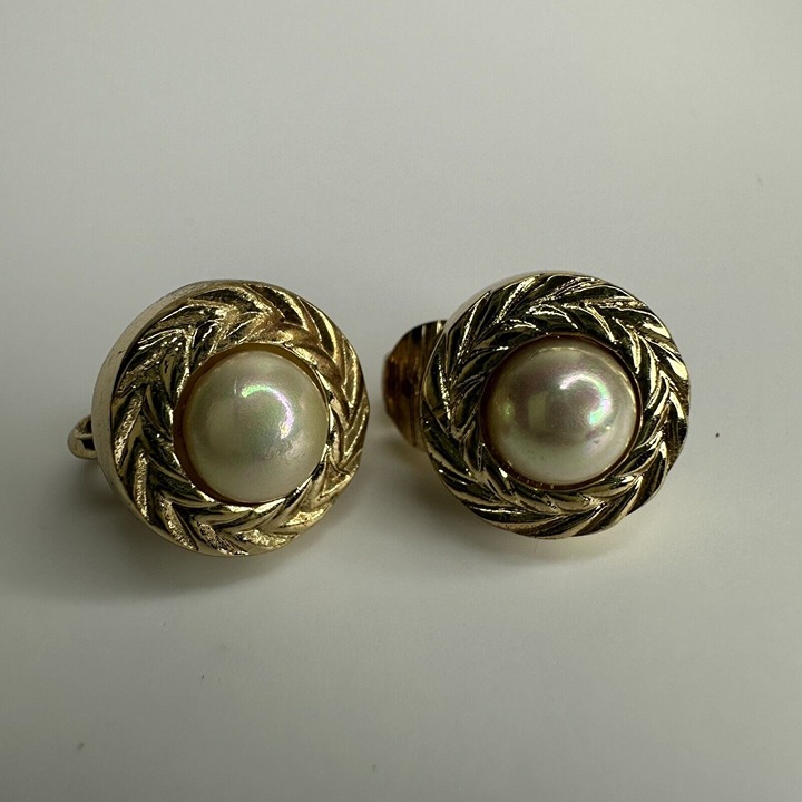 Christian Dior Women Earrings Vintage Pearl Twist Round Gold PleatedTone Clip On