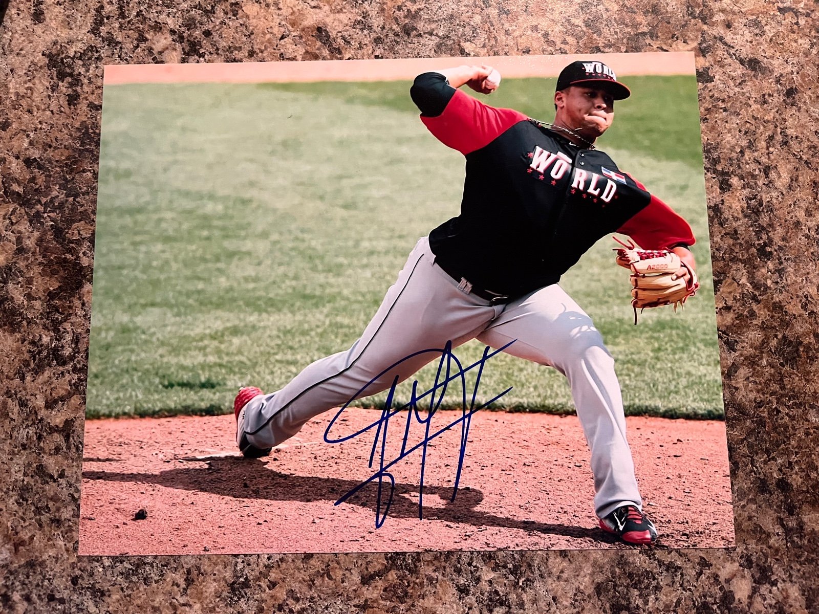 Frankie Montas signed 8x10