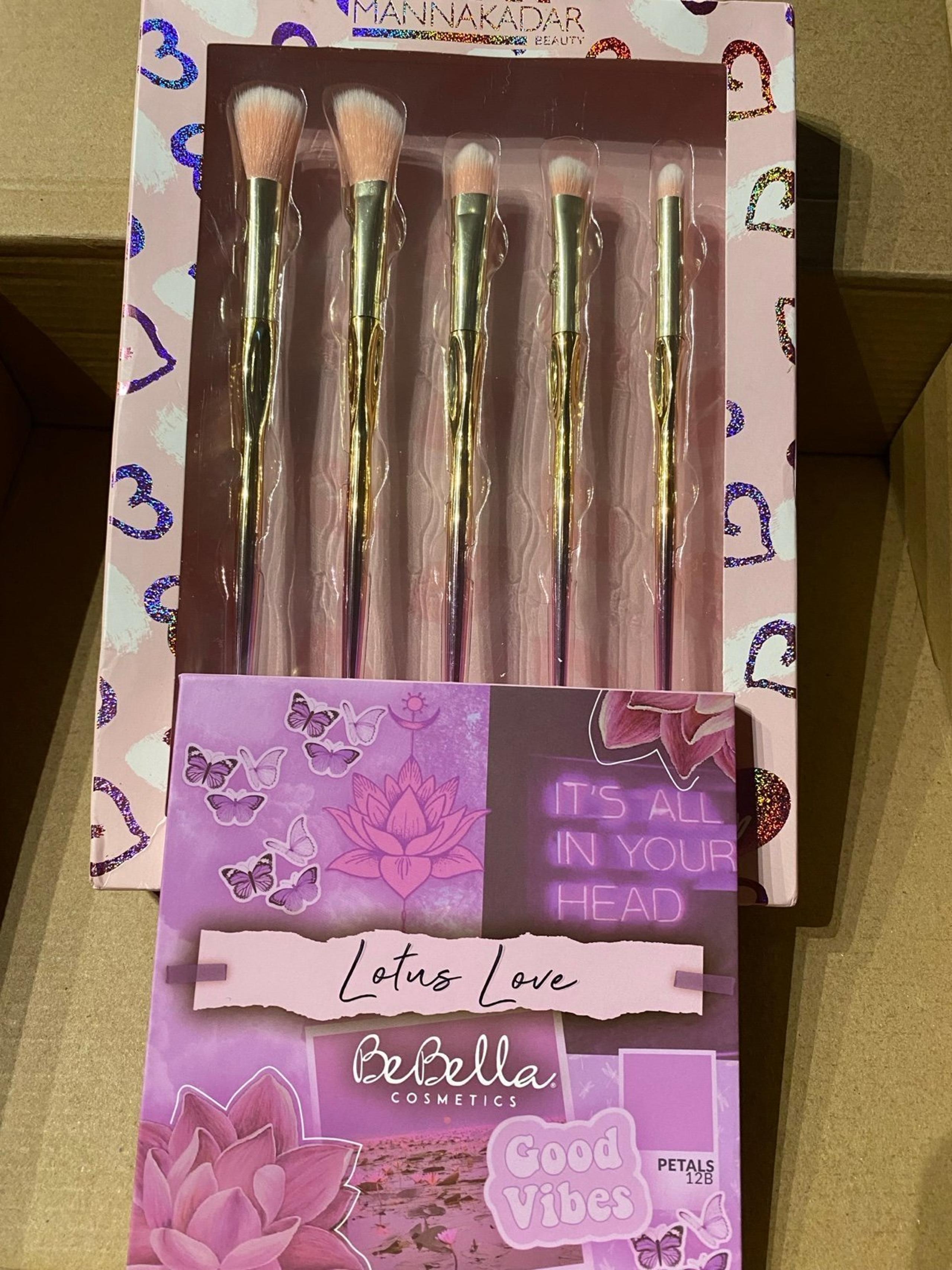 eyeshadow palette & 5pc Brush Set