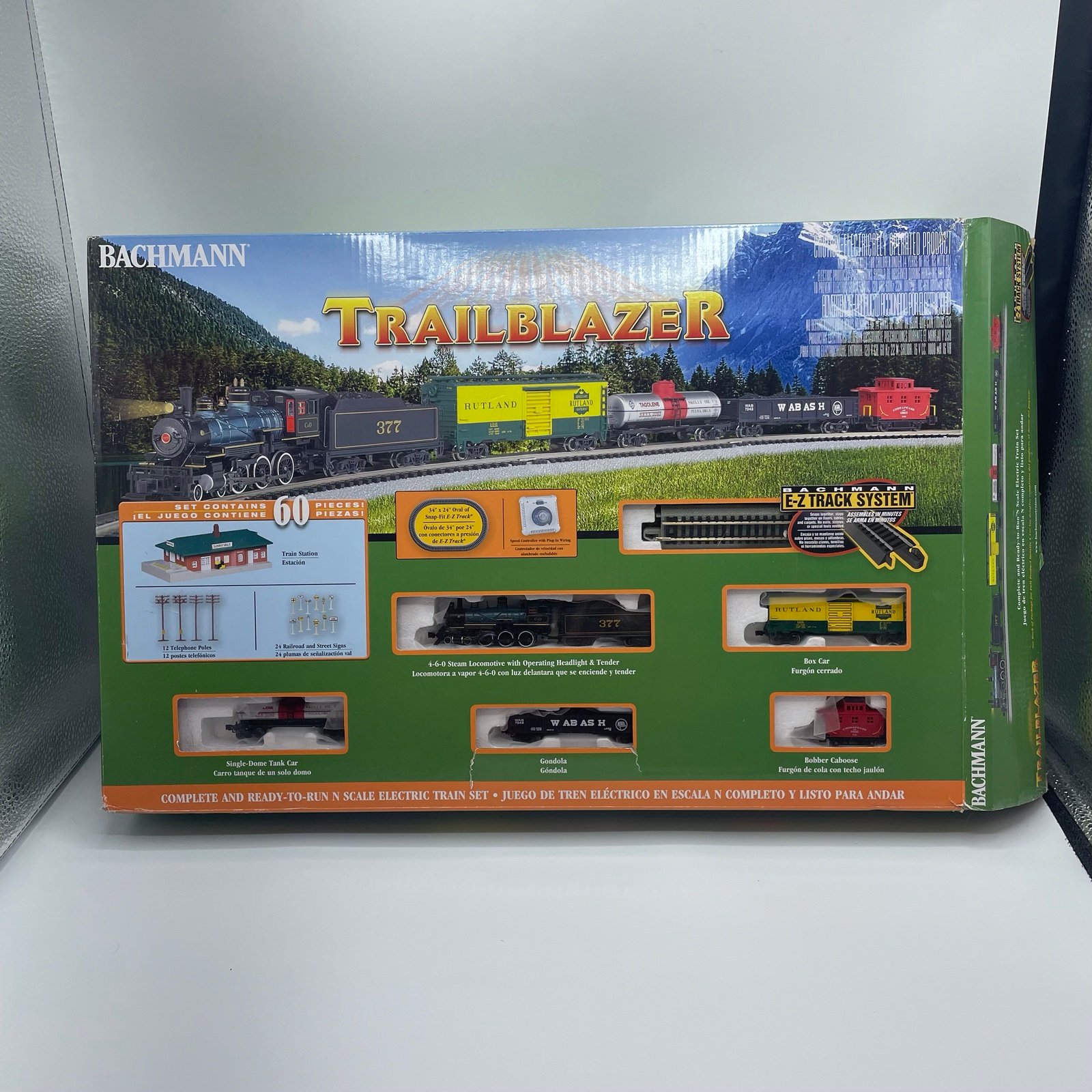 New open box bachmann 24024 n scale 60 piece trailblazer electric train set