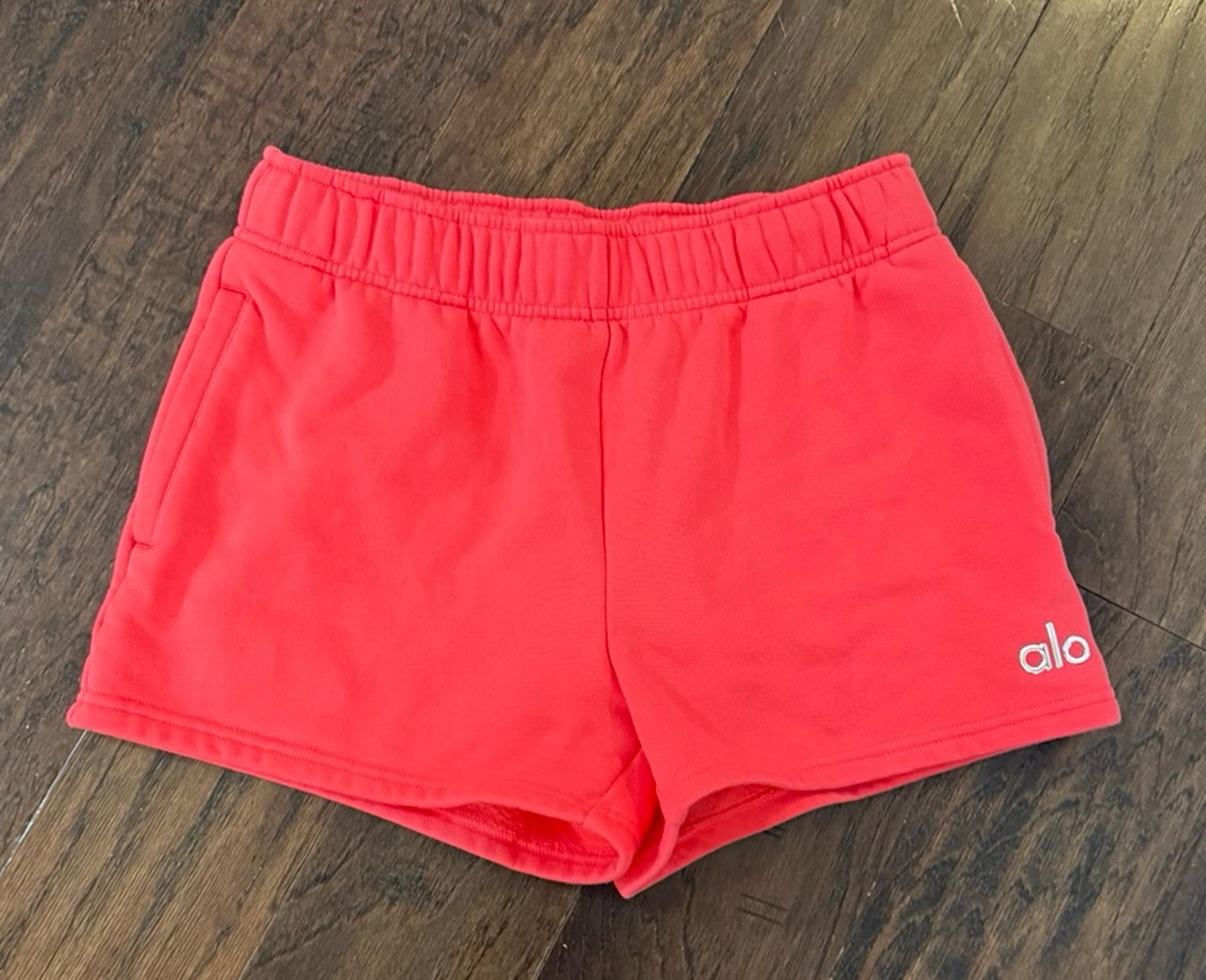 Alo Accolade Shorts Candy Rex size XS