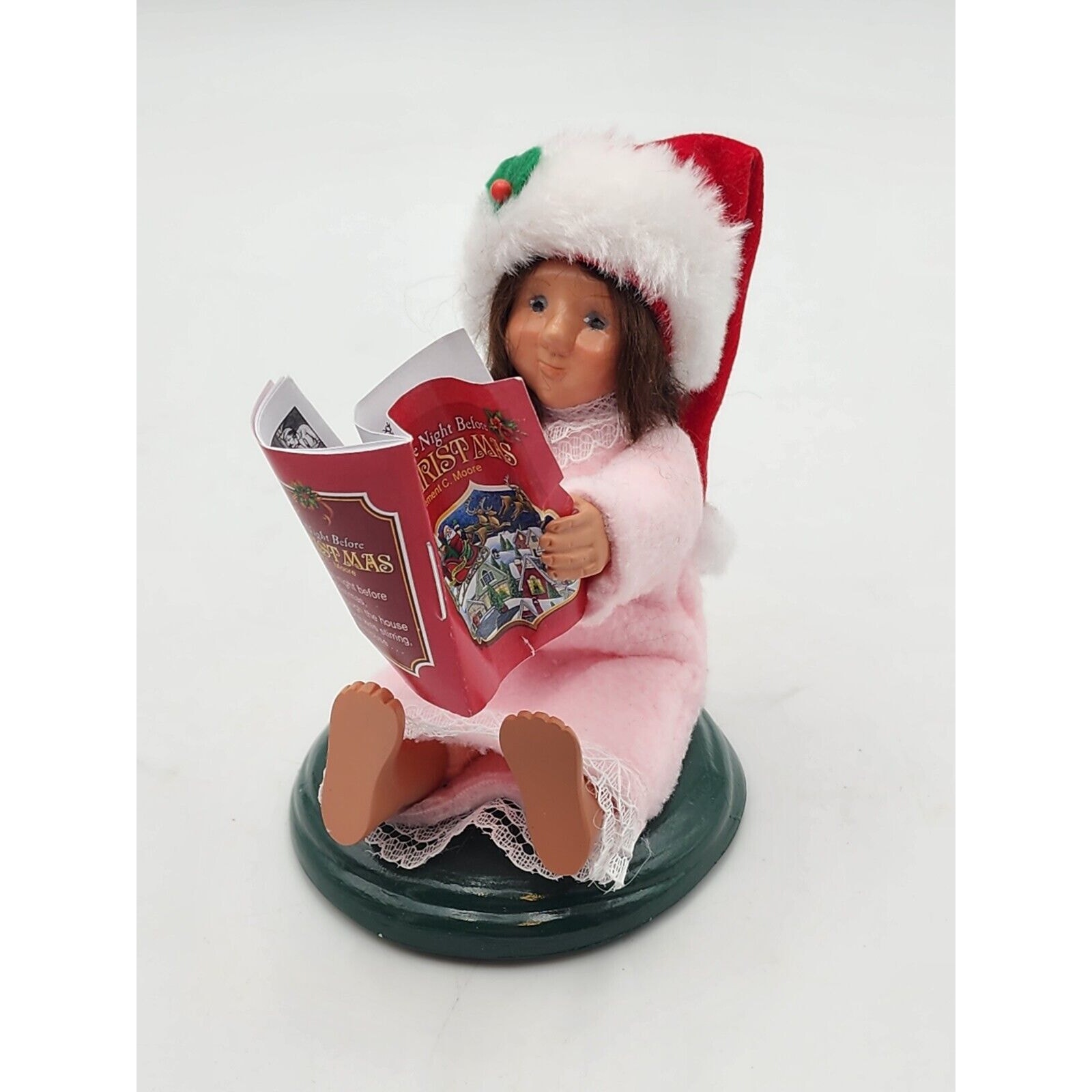 Byers Choice Carolers 2024 TODDLER GIRL W/Book Twas The Night Before Christmas