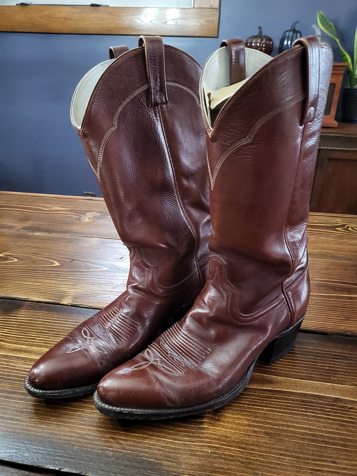 Dan Post Mens SZ 9.5 B Goat Skin Leather Cowboy Boots