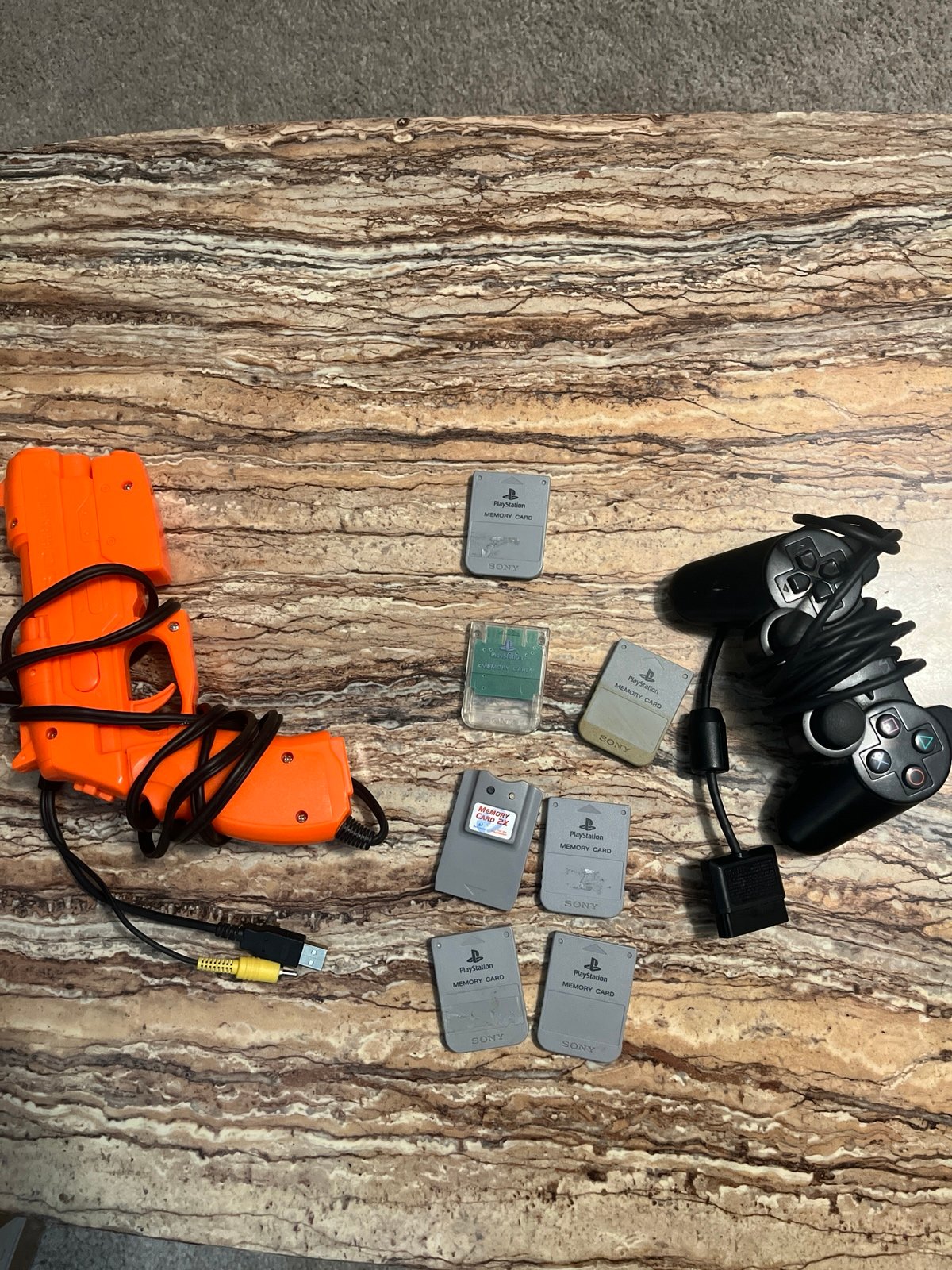 7 Ps1 memory cards ps2 controller light gun guncon