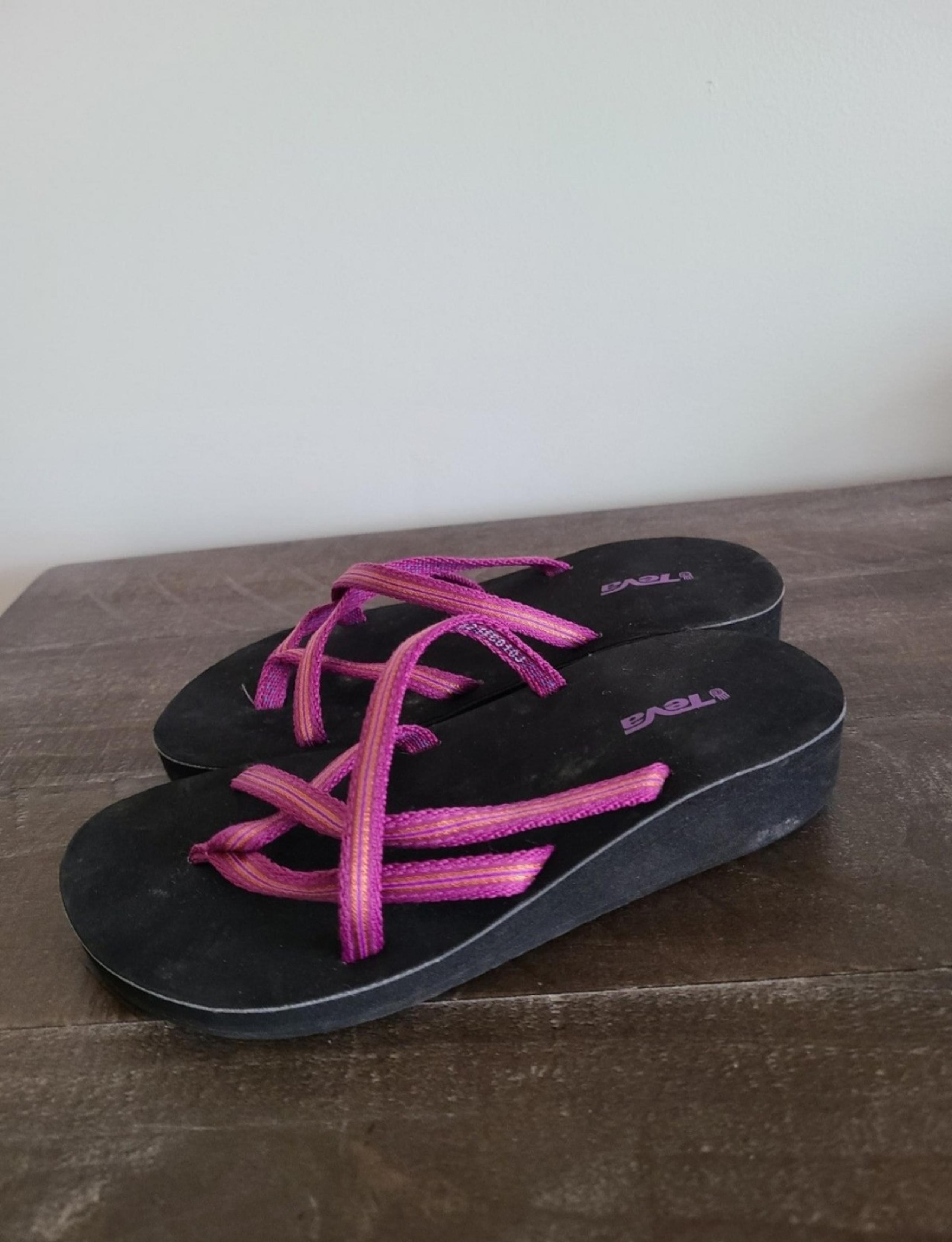 TEVA Sandals Girls Size 12