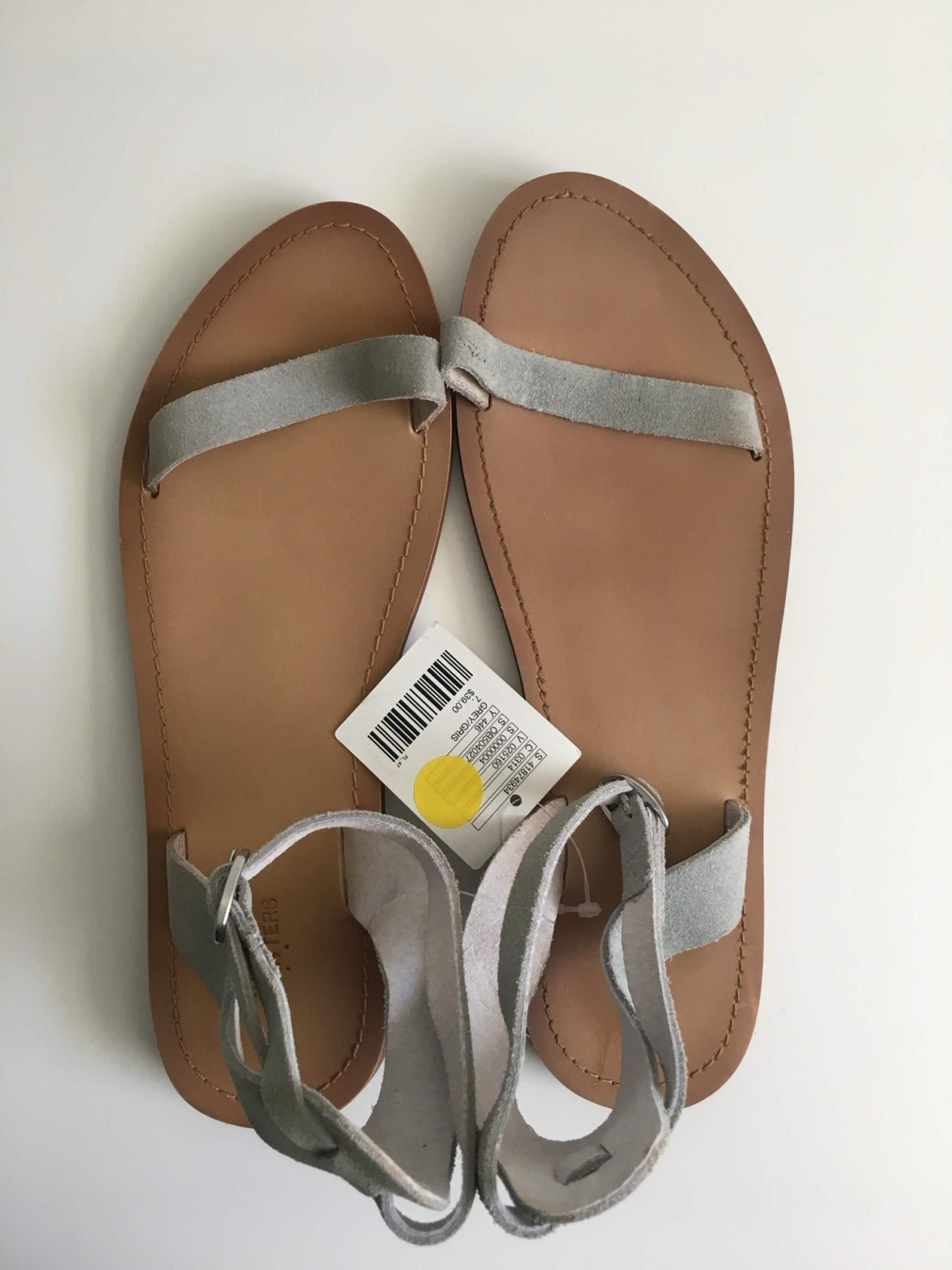 New Urban Outfitters UO Women’s Strappy Sandal Genuine Leather Shoes Gray US 7-8