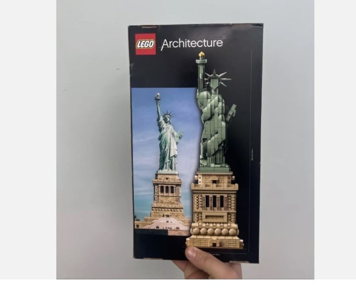 LEGO AMERICA Statue of Liberty NYC Citizen NEW SEALED