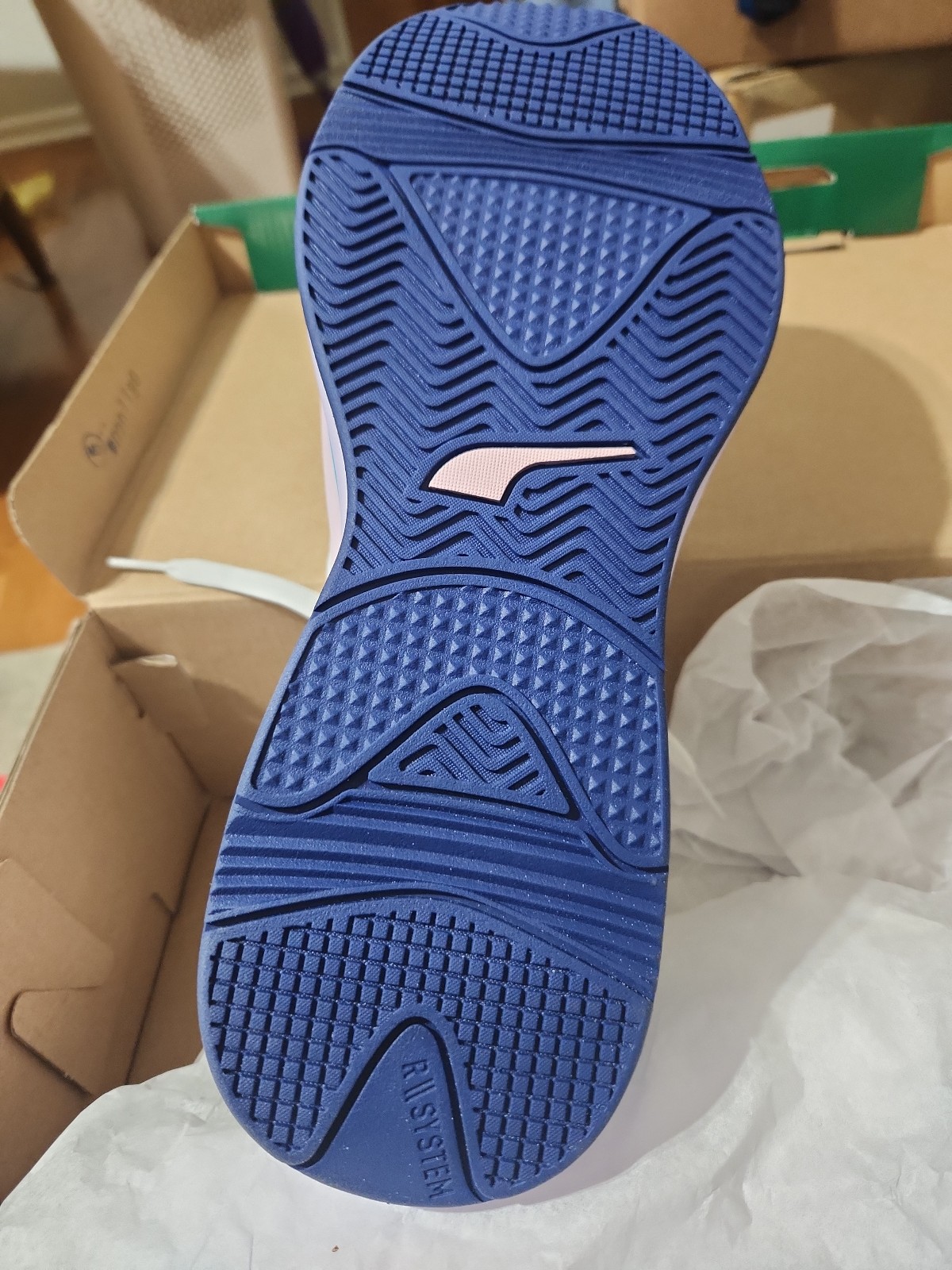 Puma RS- store Curve