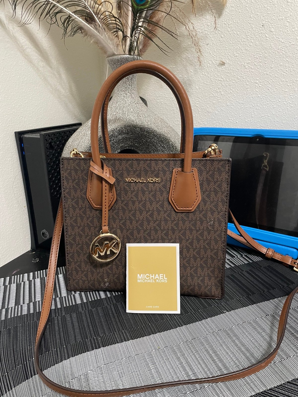 Michael kors satchel 2 way bag