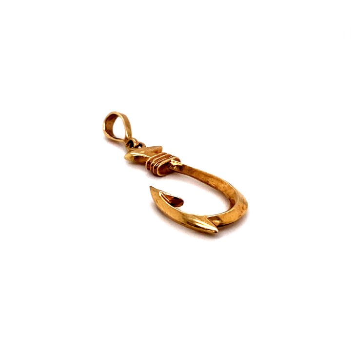 Maui Fish Hook Charm in 14 Karat Gold