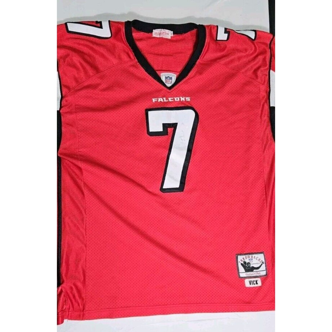 Michael Vick #7 Falcons Jersey – 2003 Throwback by Mitchell & Ness