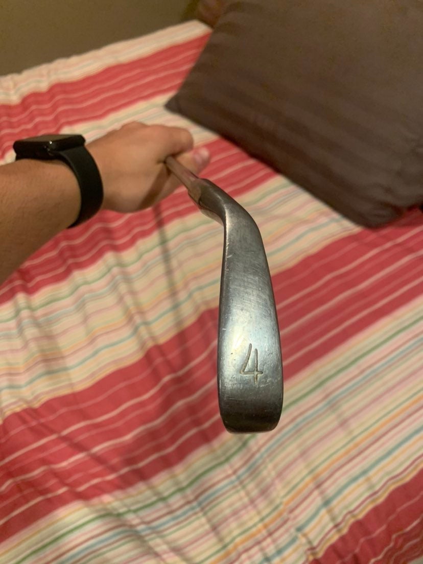 Women’s Golf 4 Iron