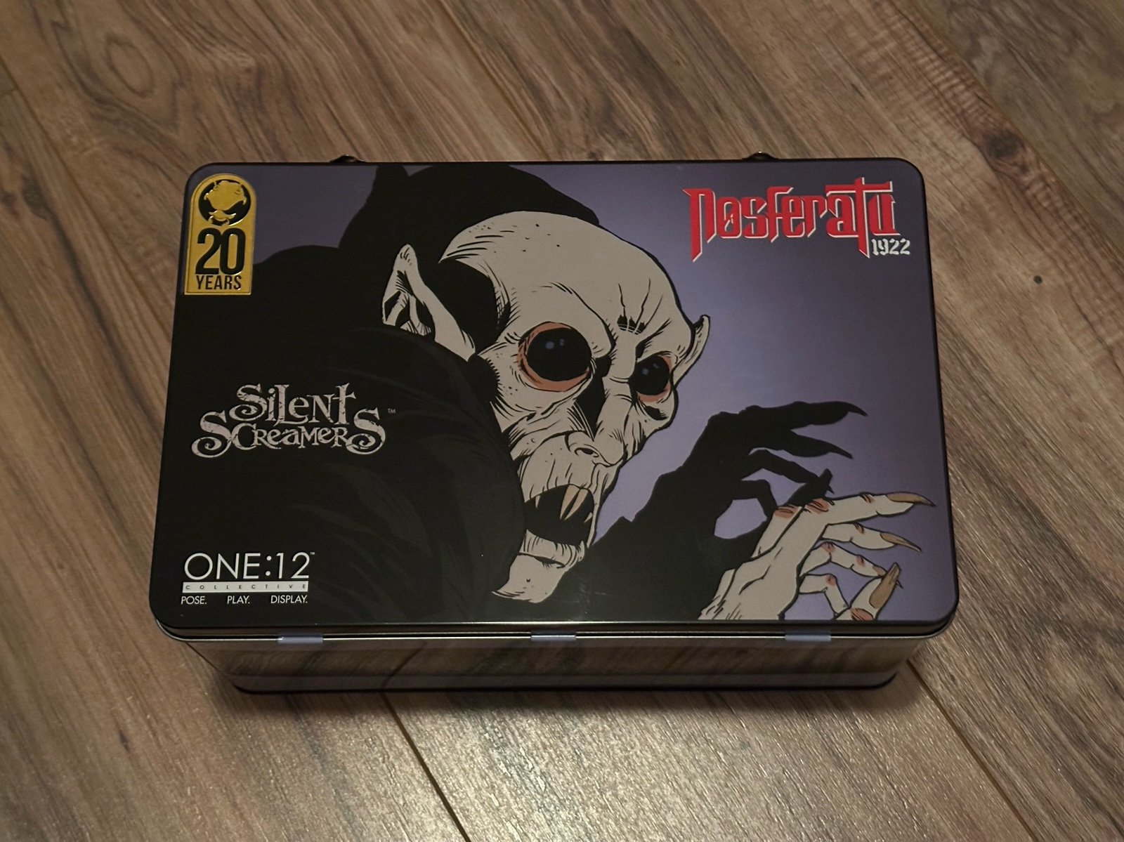 Mezco One:12 Collective Nosferatu (1922) Silent Screamers