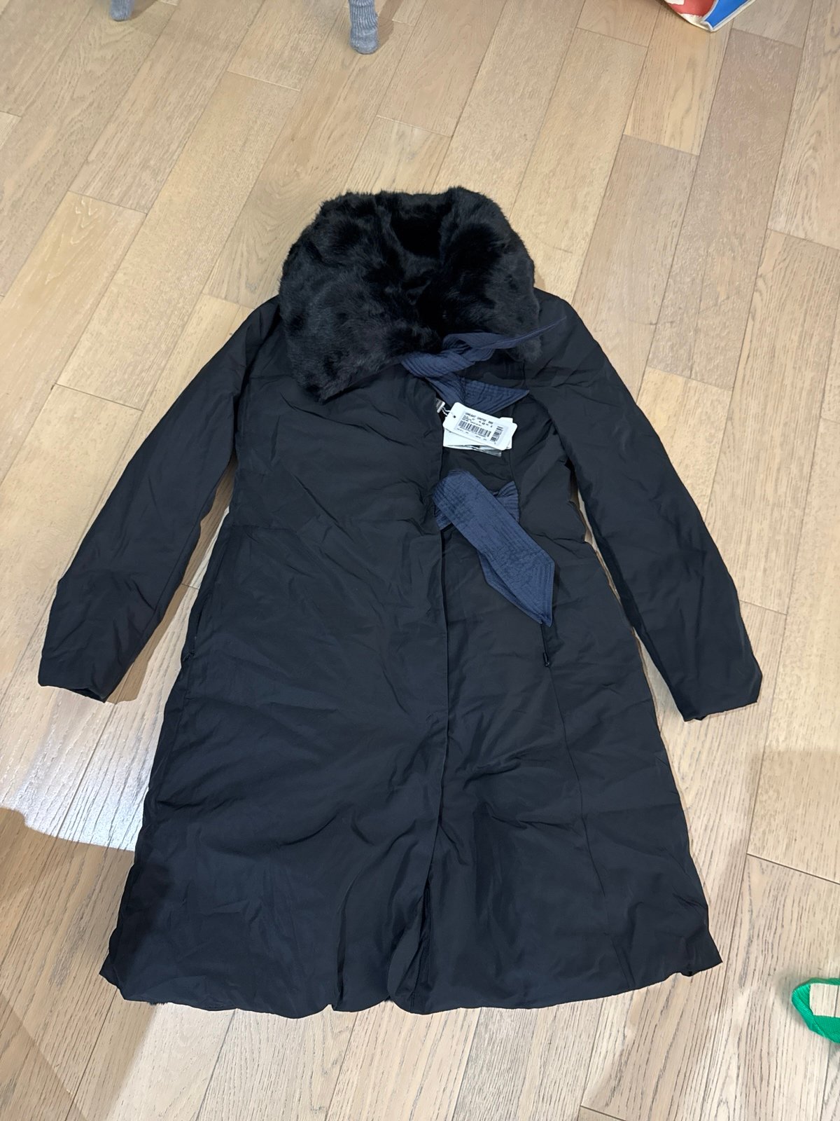 Armani collezioni navy fully lined down jacket size 40