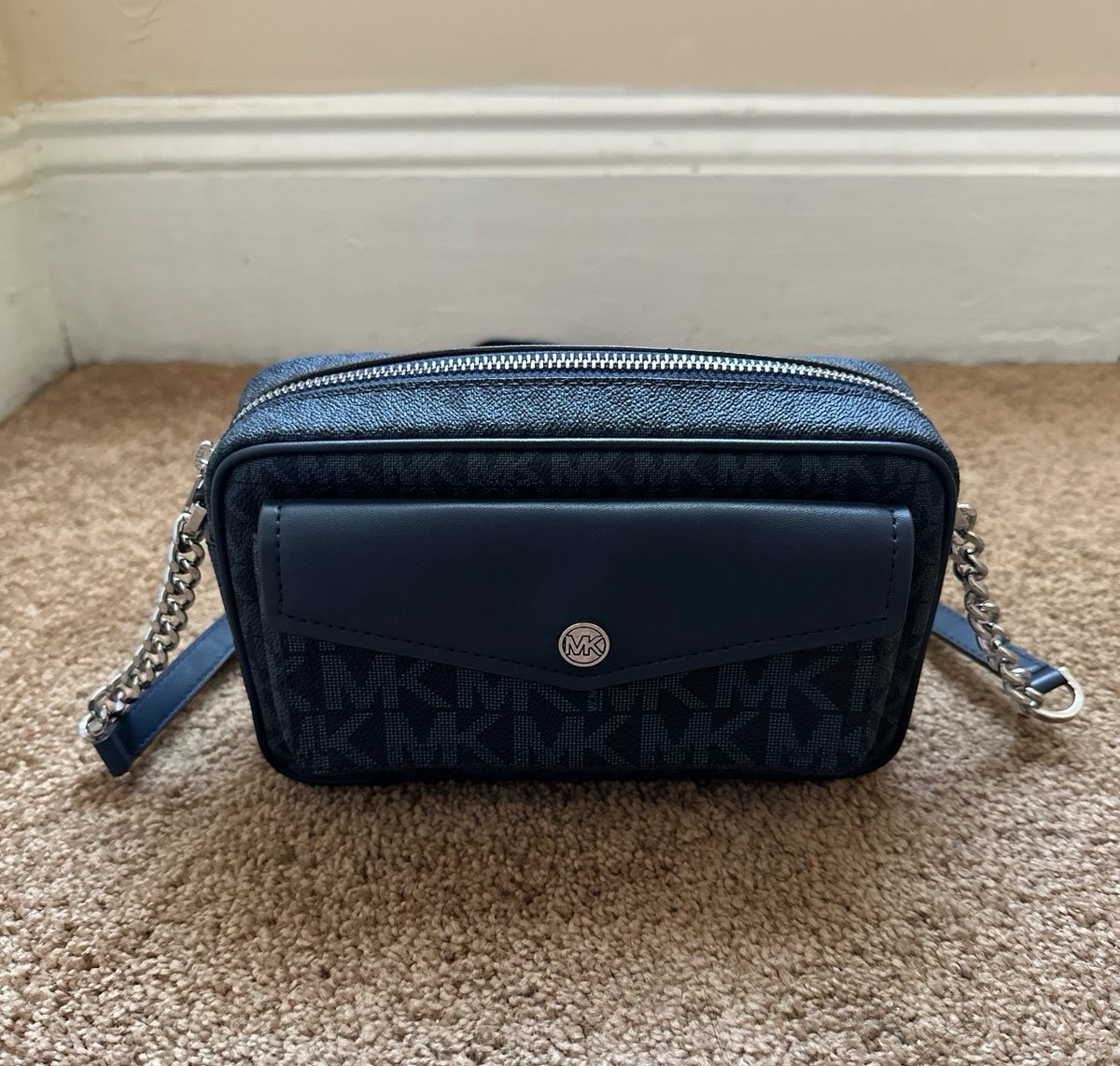Michale Kors Crossbody Bag