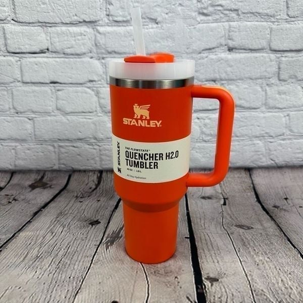 NWT Stanley Flowstate Quencher H2.O Tumbler 40 Oz Adventure Series NEW Tigerlily