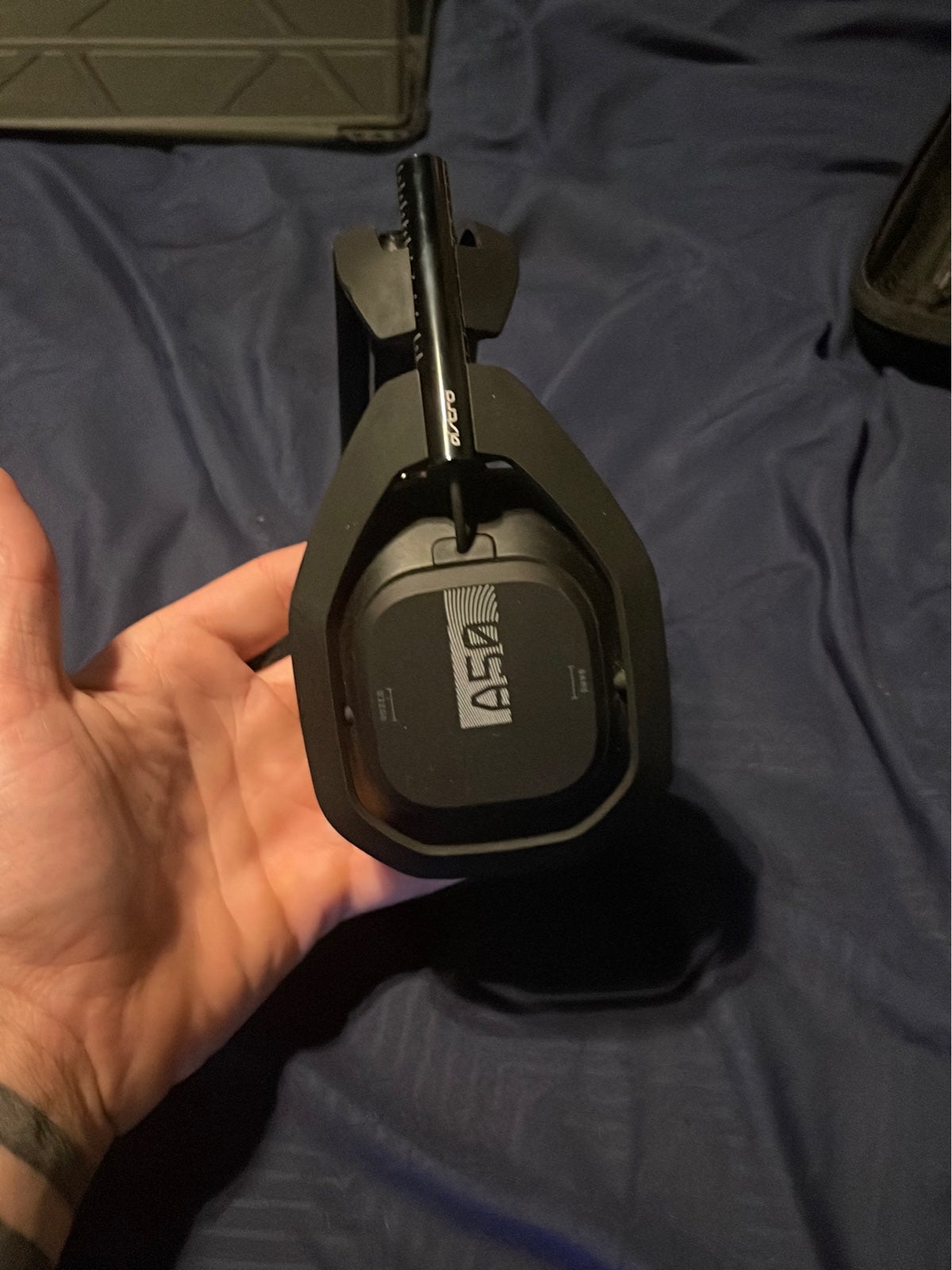 Astro a50s with ps4/pc base