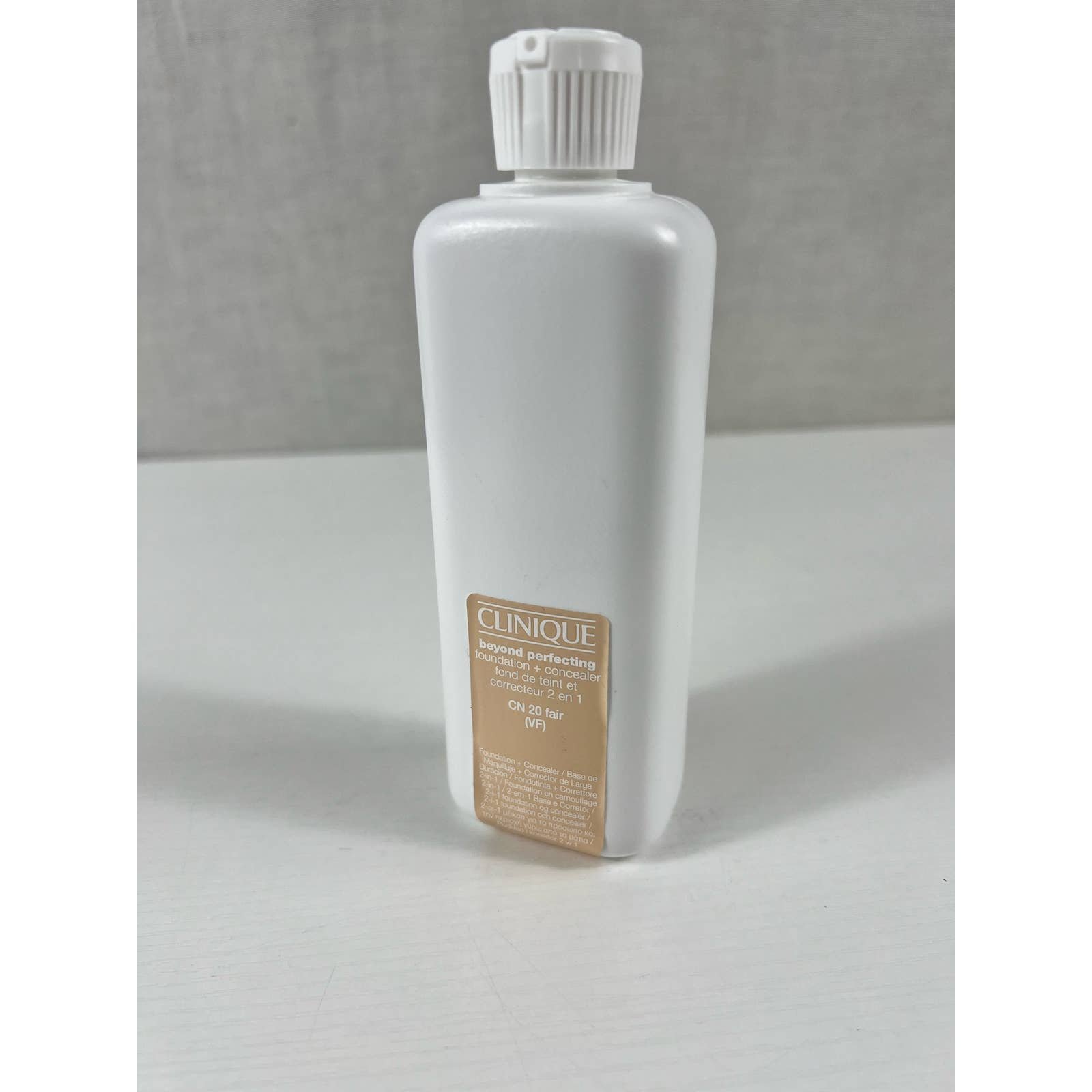 Clinique beyond perfecting foundation + concealer CN 20 fair (VF) 6.7 oz