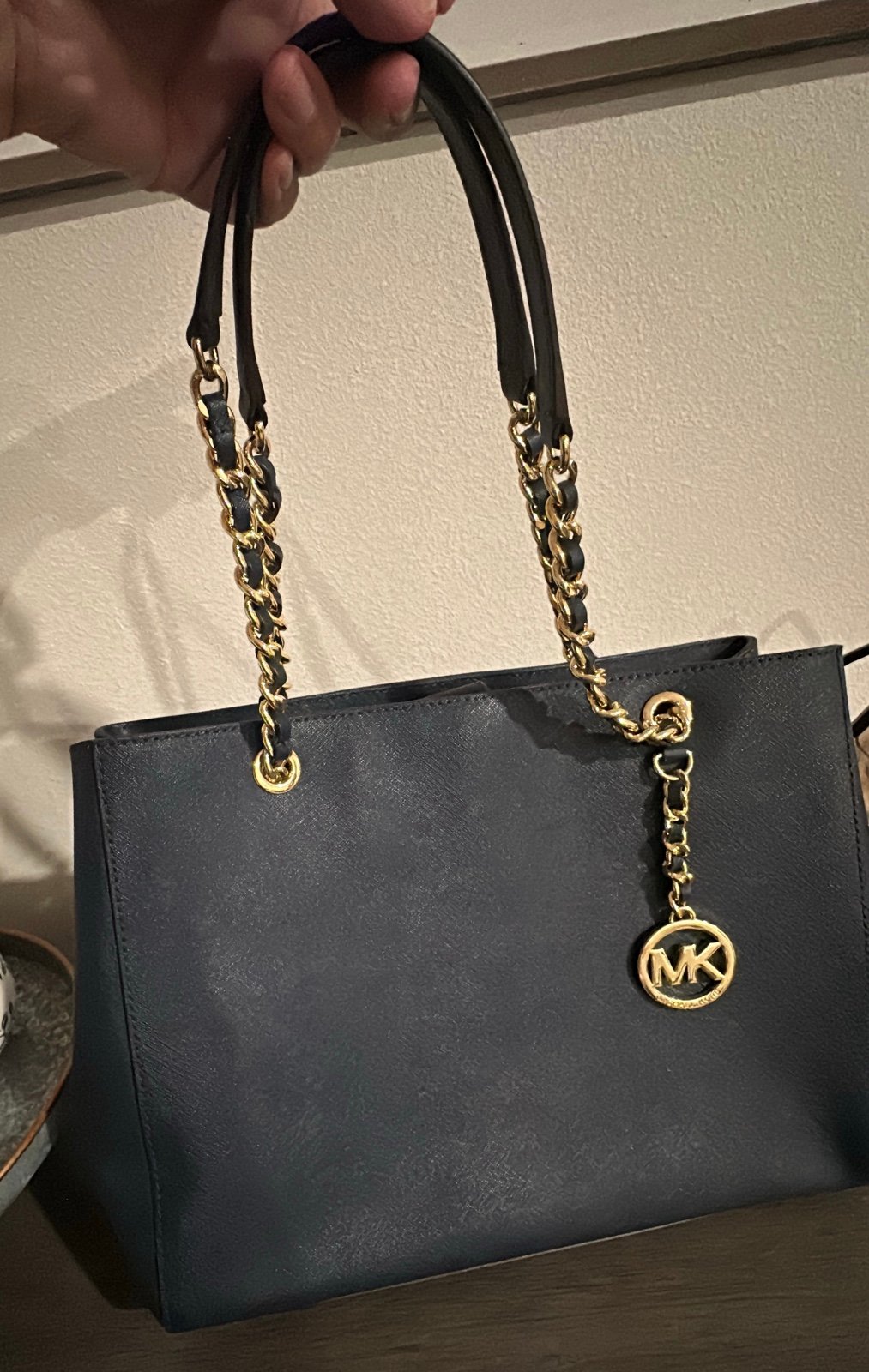 Excellent Condition large Authentic Michael Kors NAVY Blue Purse