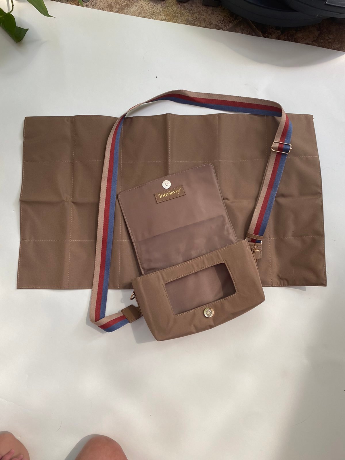 ToteSavy Crossbody Change Kit