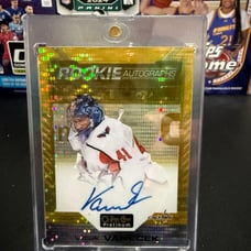 Vitek Vanecek - Rookie Autograph Seismic Gold - OPC Platinum