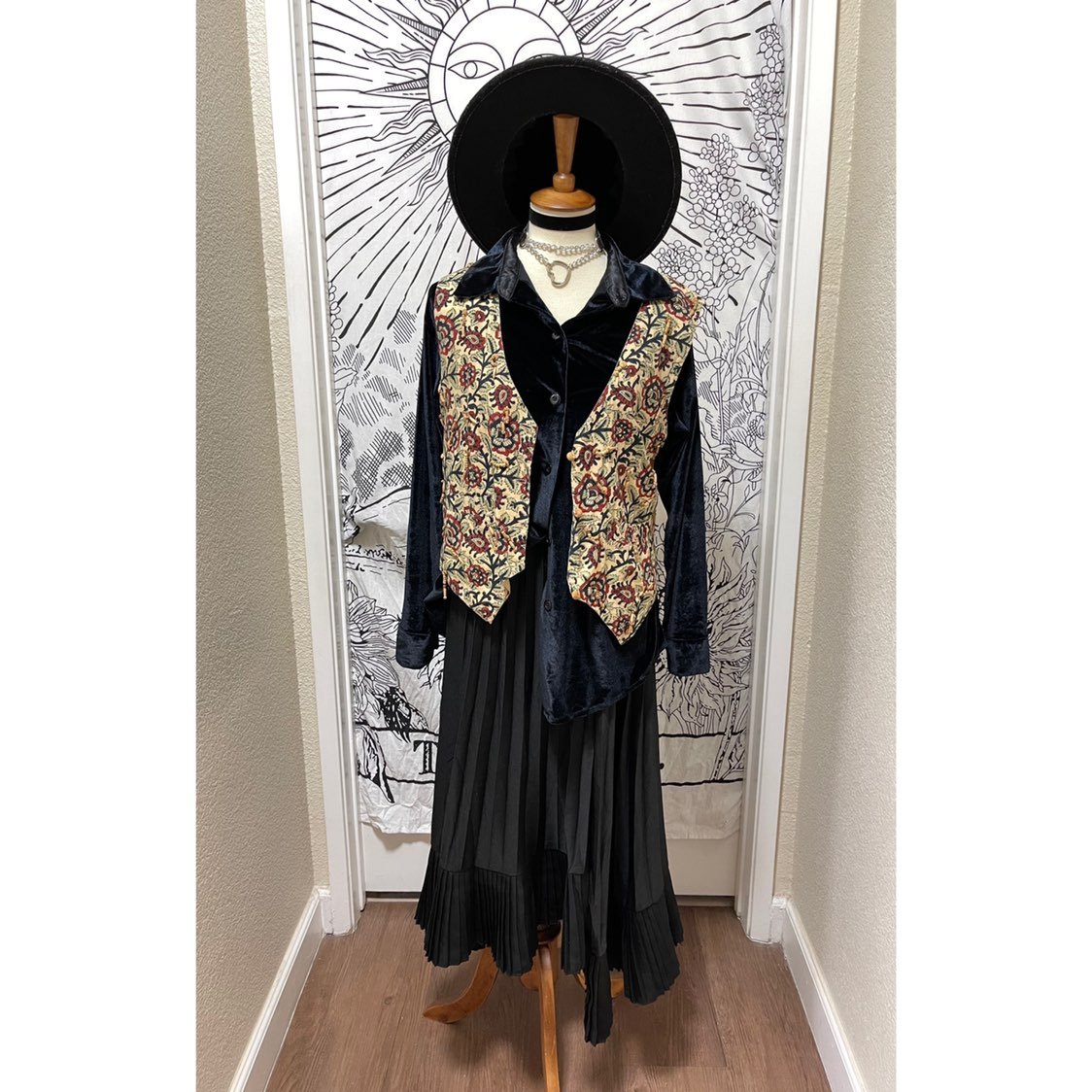 Beautiful velvet Vintage midnight button