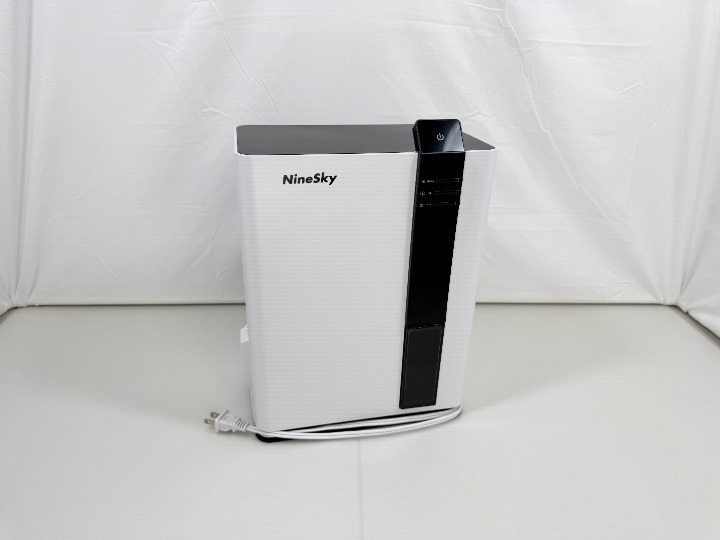 NineSky Portable Dehumidifier (98 oz) 800 sq ft Auto Shut-Off Quiet H2 White EUC