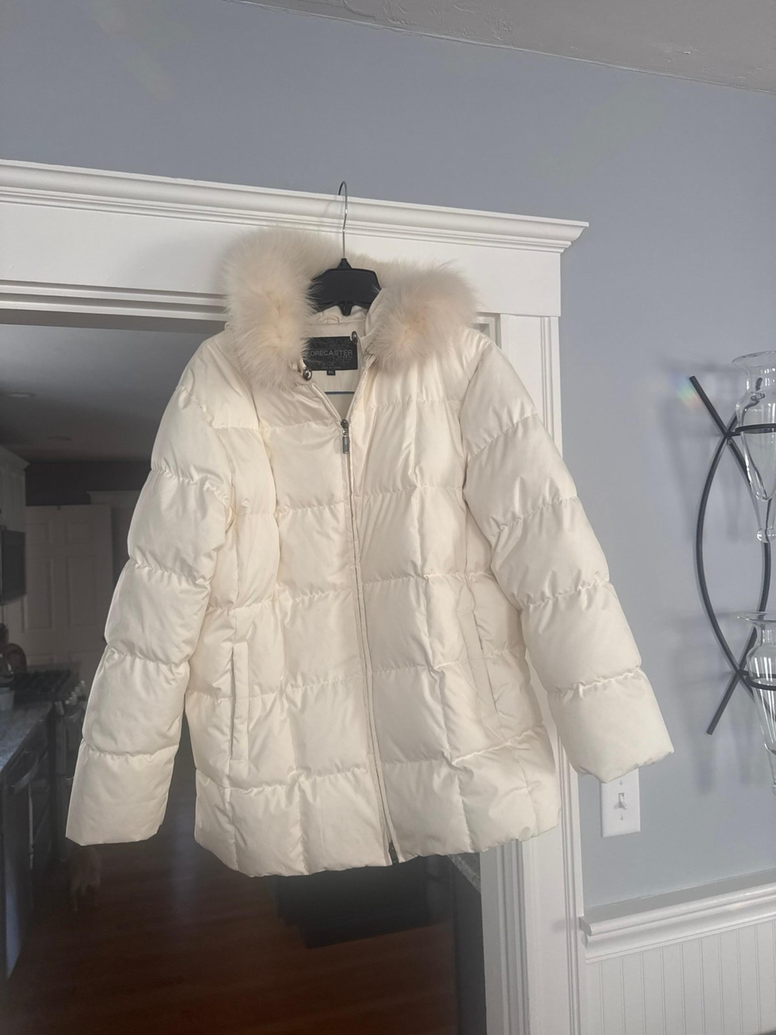 Beautiful vanilla colored forecaster, winter coat,  Genuine  fox fur hood, XL