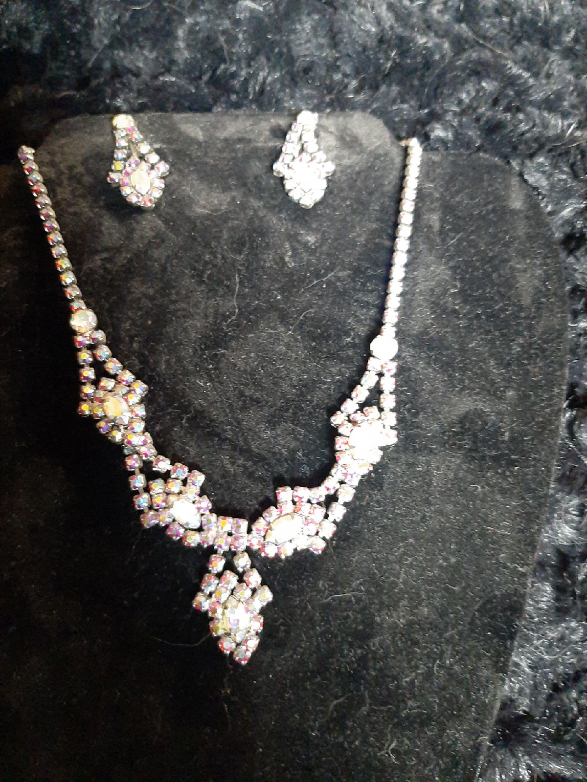 Vintage Aurora borealis necklace and ear
