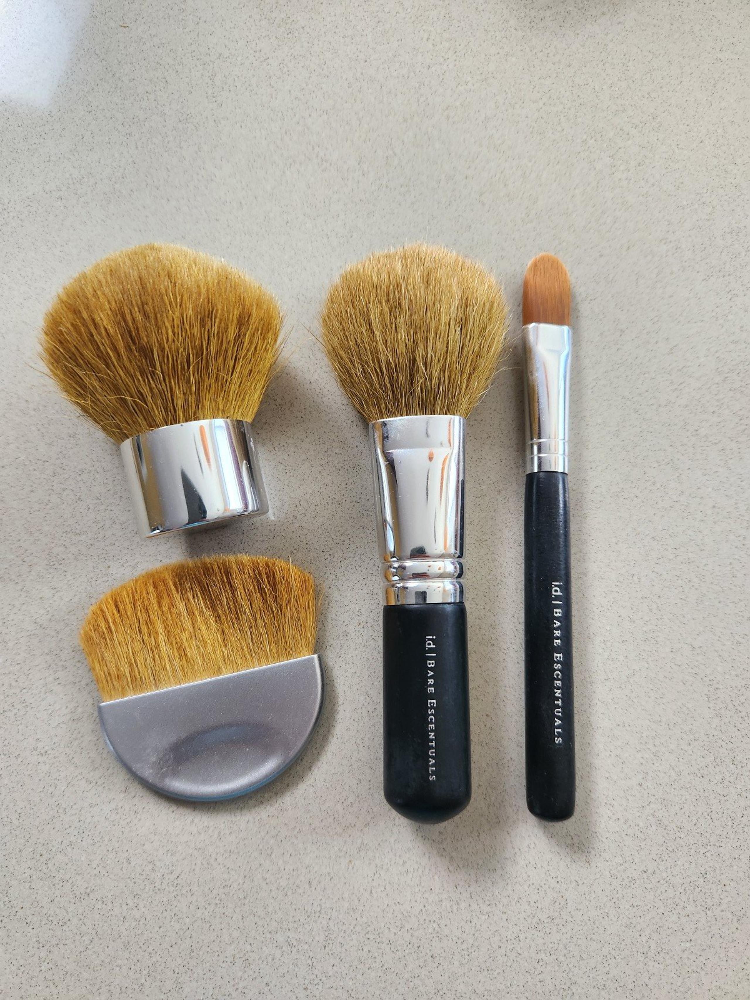 Bare Essentials Makeup Brushes - Lot of 4 Brushes
