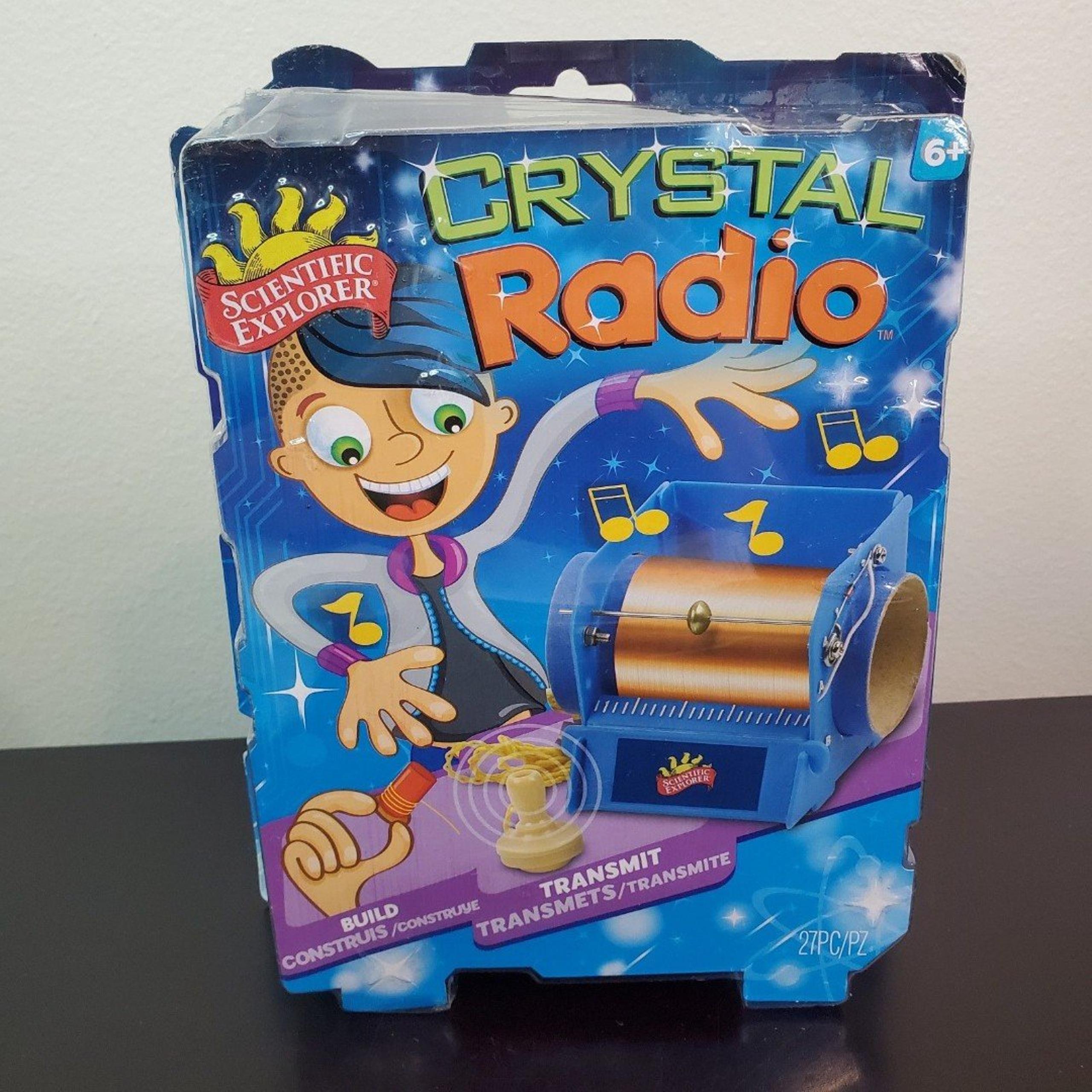 Scientific Explorer Crystal Radio Kit 27 Pieces Ages 6+ New Sealed Damaged Packa