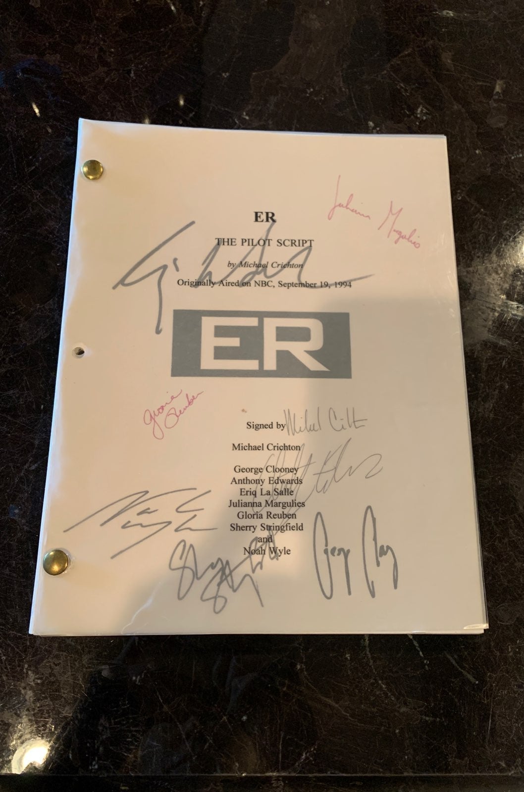 ER the pilot script signed by original cast