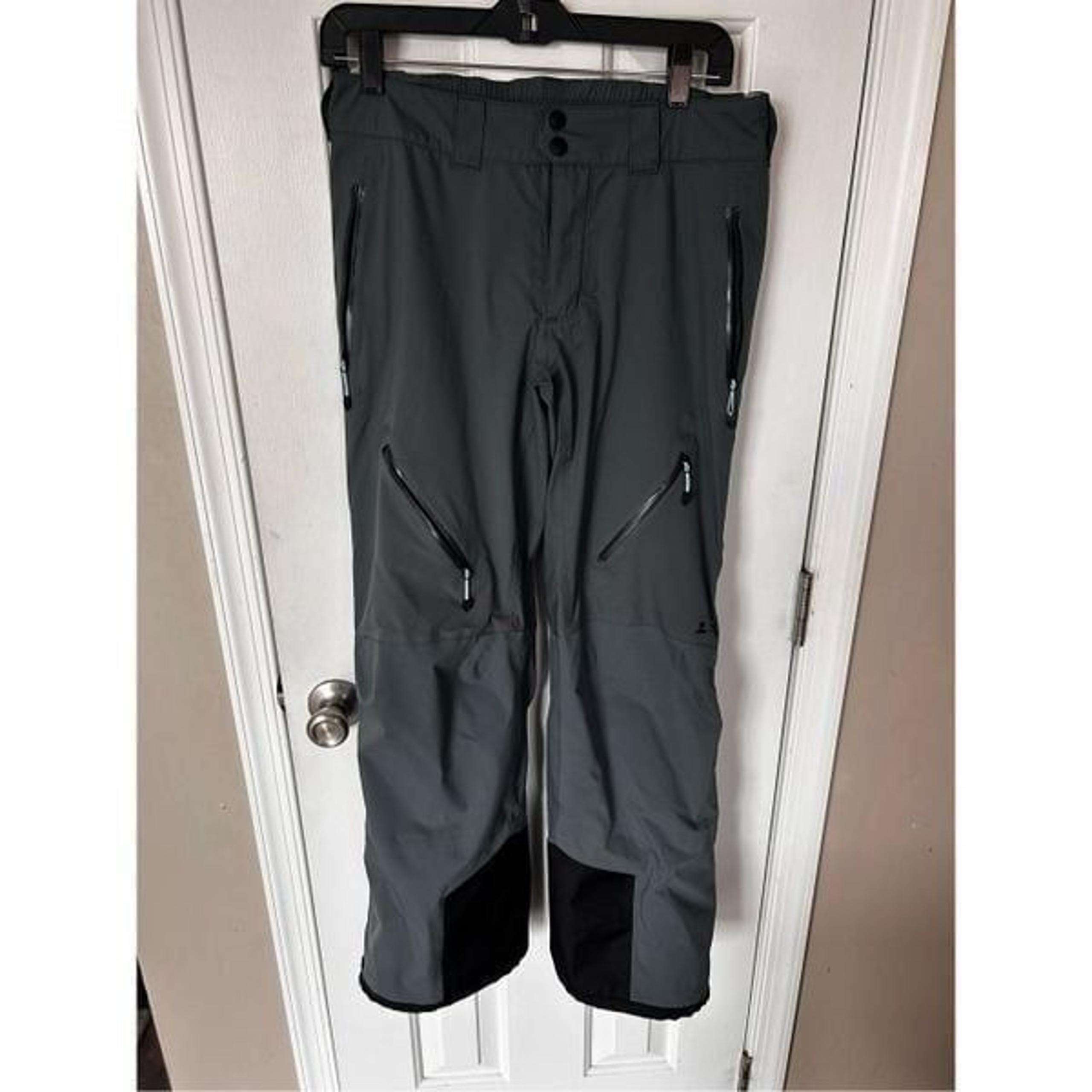 EASTERN MOUNTAIN SPORTS EMS women’s  Camp Cargo Zip off Pants size medium