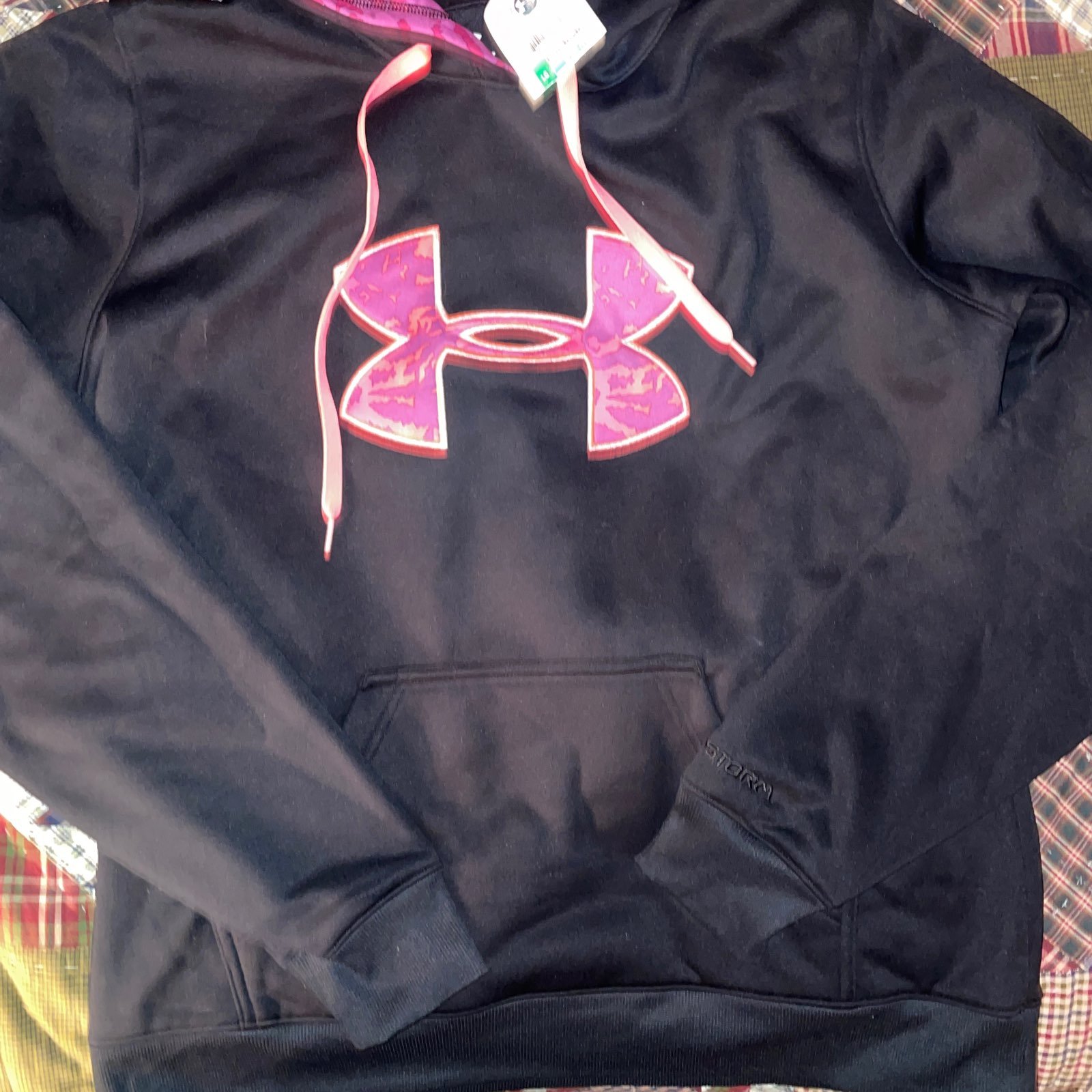 New Under Armour Black Hoodie Large