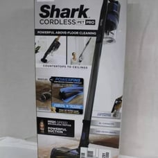 Shark Pet Pro Cordless Stick Vacuum Cleaner with Powerfins Brushroll WZ250