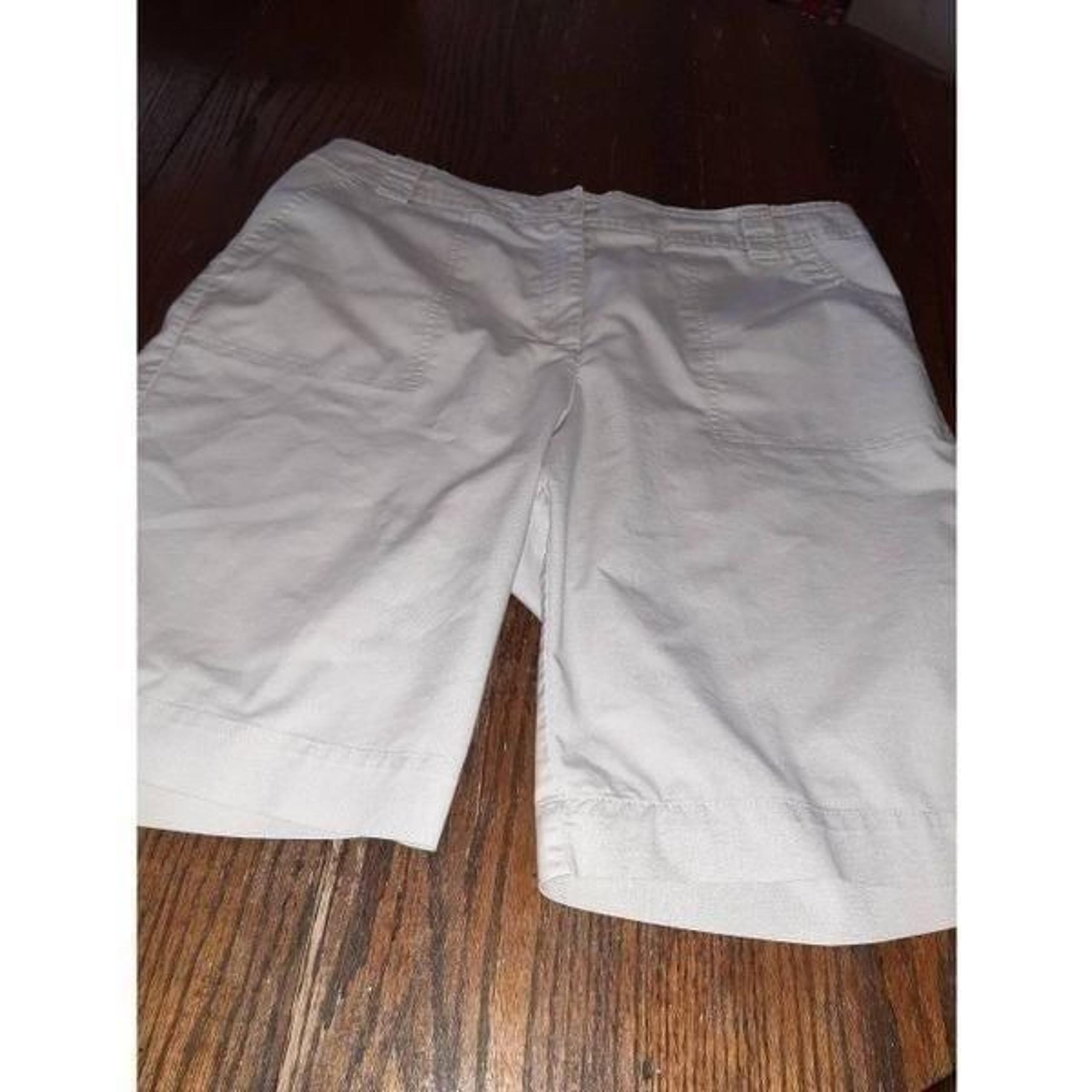 Size 14 White Stag Khaki Tan Flat Bermuda Chino Shorts with Pockets High Rise
