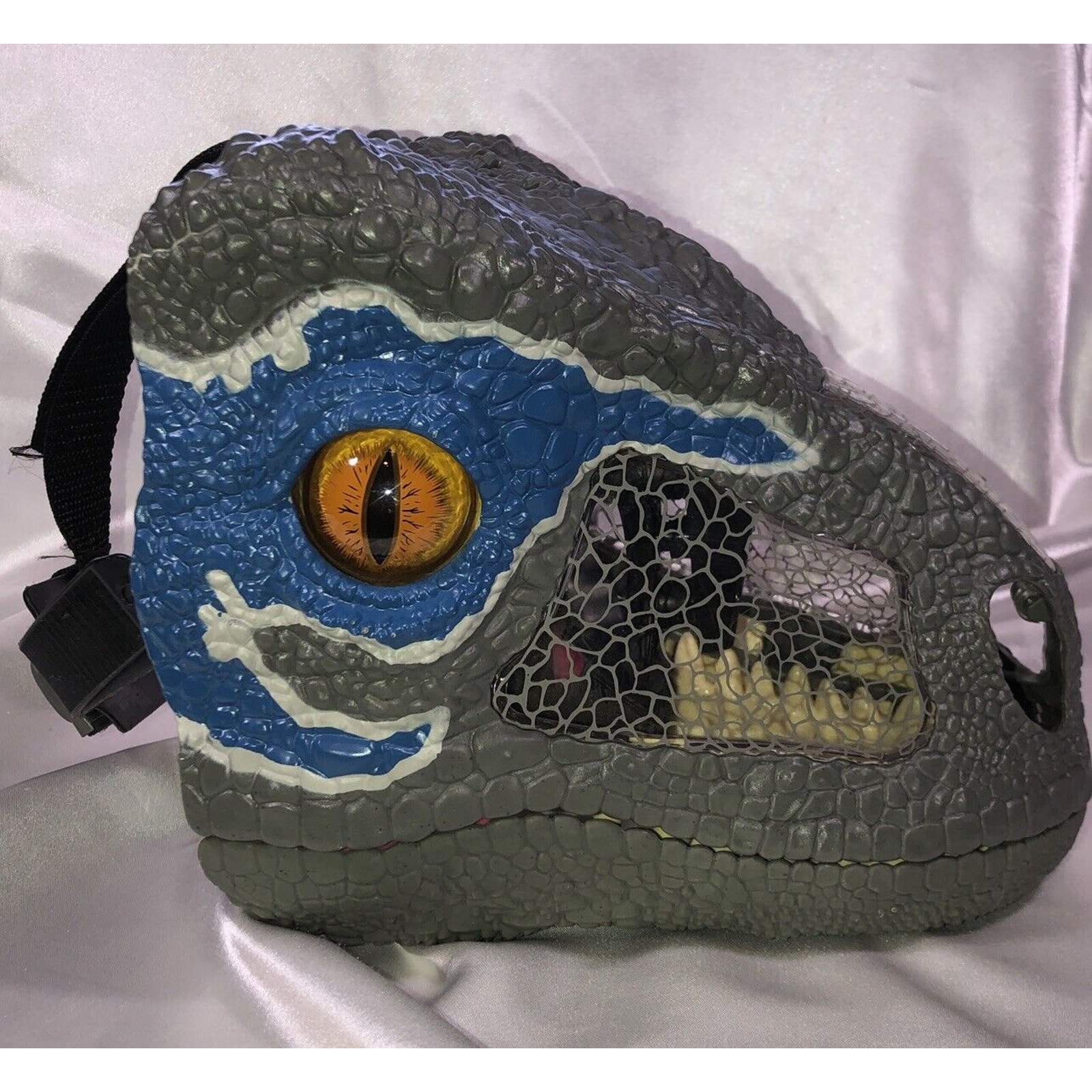 Halloween Jurassic World Dinosaur Chomp 'n Roar Mask *Roar Sound Eyes Move*