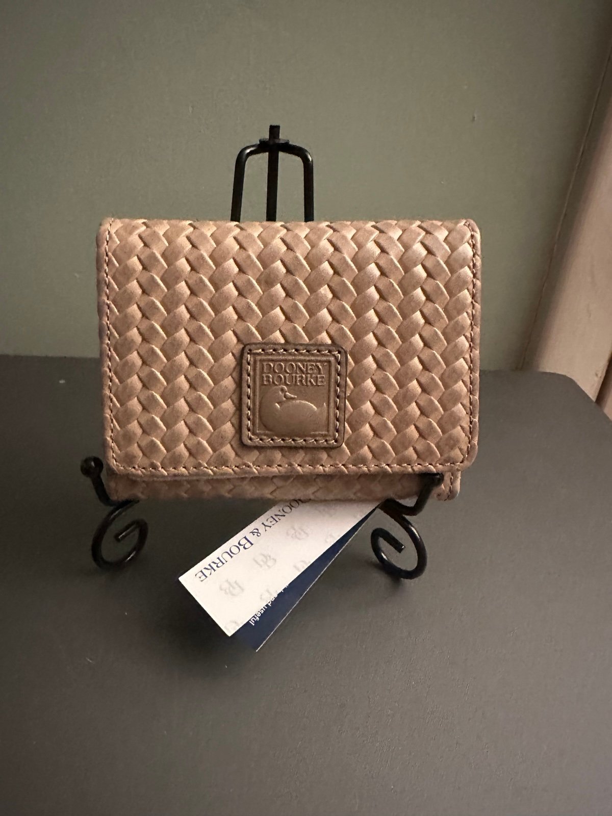 NWT Dooney & Bourke Camden Woven Trifold Wallet in Putty
